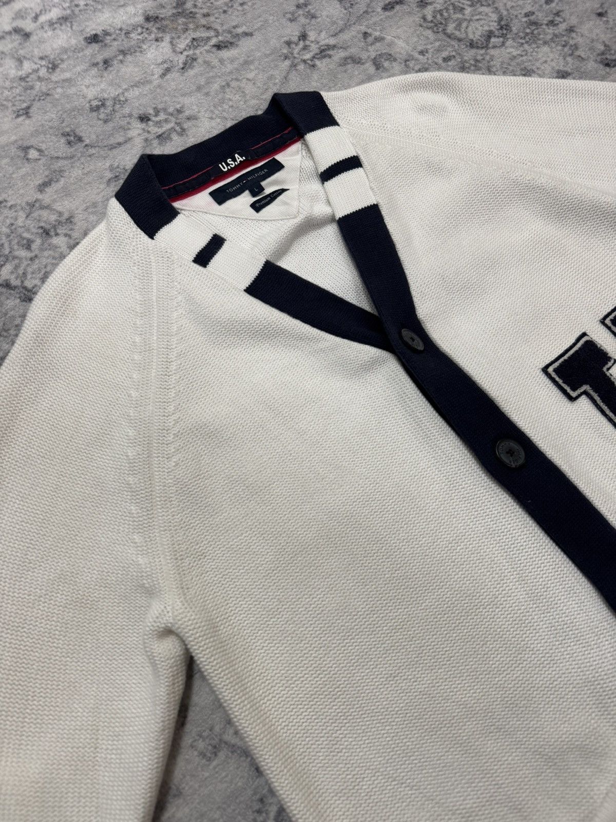 Tommy Hilfiger VINTAGE TOMMY HILFIGER BUTTON UP CARDIGAN Size US M / EU 48-50 / 2 - 3 Thumbnail