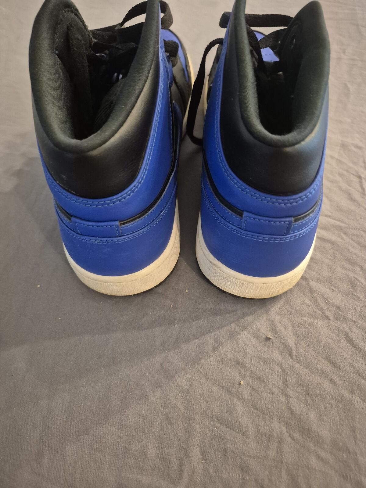 Jordan Brand Jordan 1 Mid Hyper Royal Tumbled Leather Size 10 Men Size US 10 / EU 43 - 9 Thumbnail
