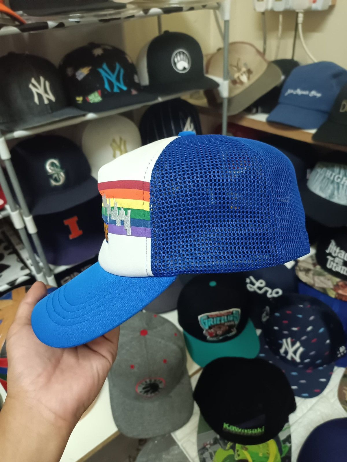 Supreme × Vintage Supreme Skyline 2003 Trucker Hat Size ONE SIZE - 3 Thumbnail