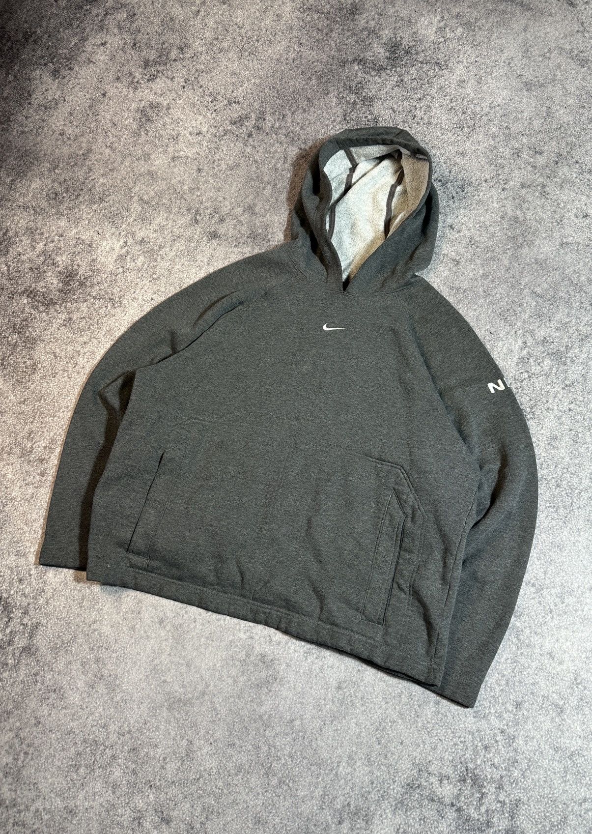 Nike × Vintage Y2K Vintage Nike Central Logo Hoodie Streetwear Rare USA S Size US S / EU 44-46 / 1 - 1 Thumbnail