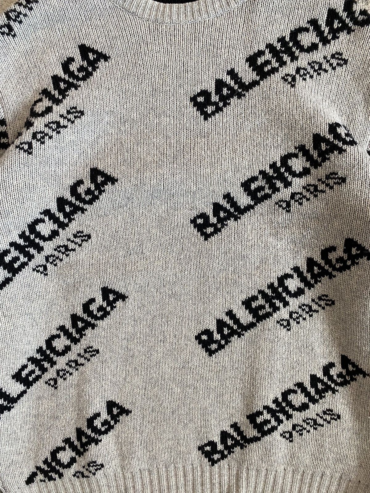 Balenciaga Balenciaga Paris Allover Knit Sweat Size US S / EU 44-46 / 1 - 2 Thumbnail