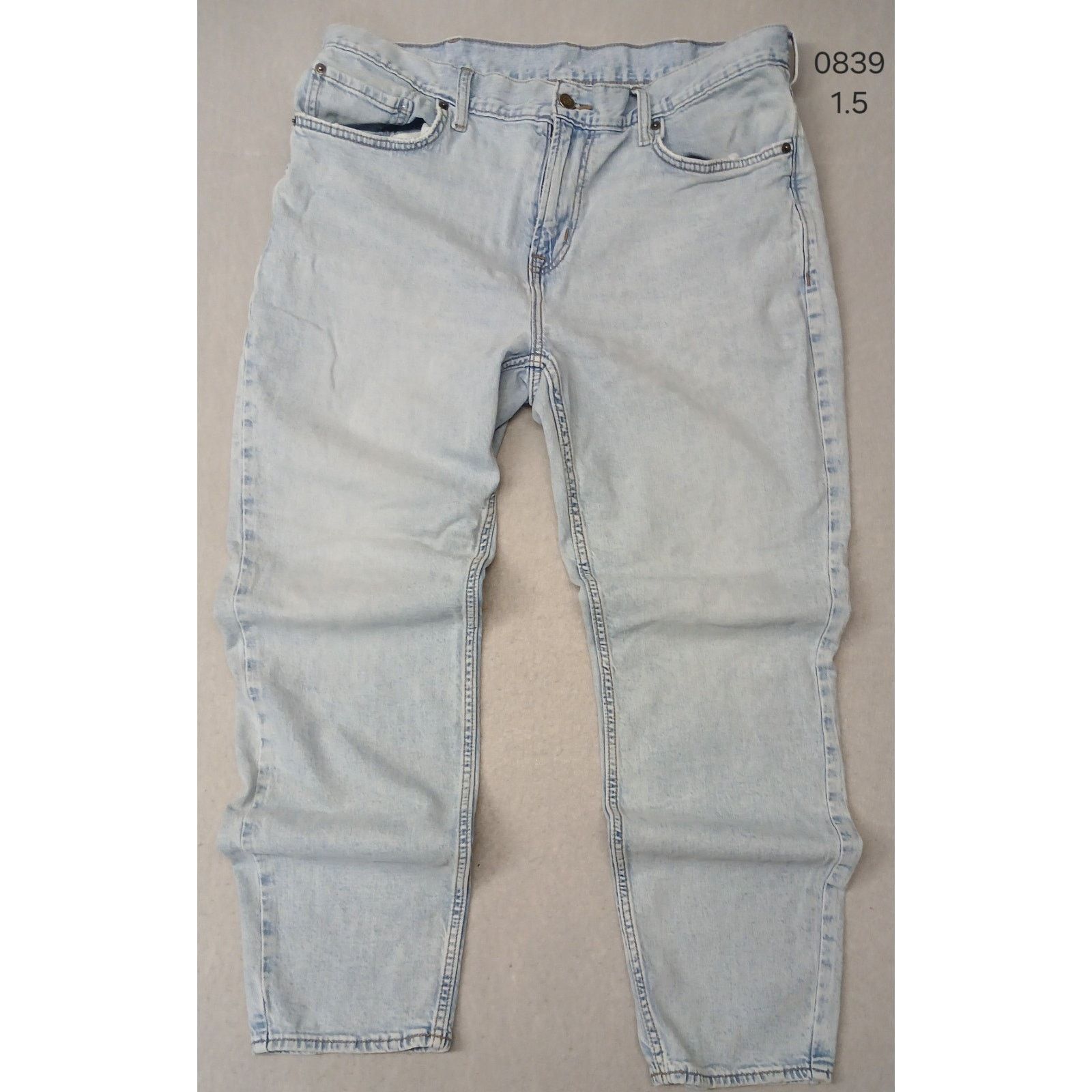 Old Navy Old Navy (38x32) Mens Relaxed Straight Fit Light Denim Jeans Size US 38 / EU 54 - 1 Thumbnail