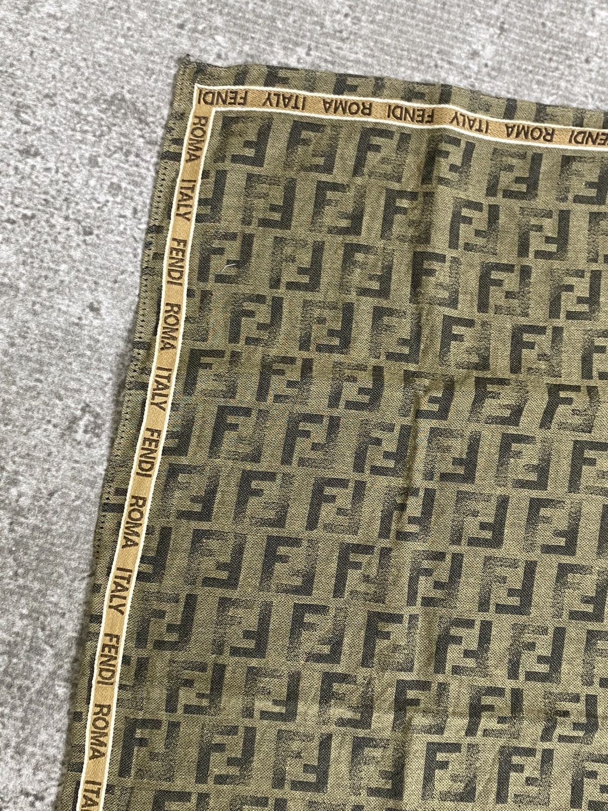 Fendi Fendi Monogram Handkerchief / Bandana / Neckerchief Size ONE SIZE - 4 Thumbnail