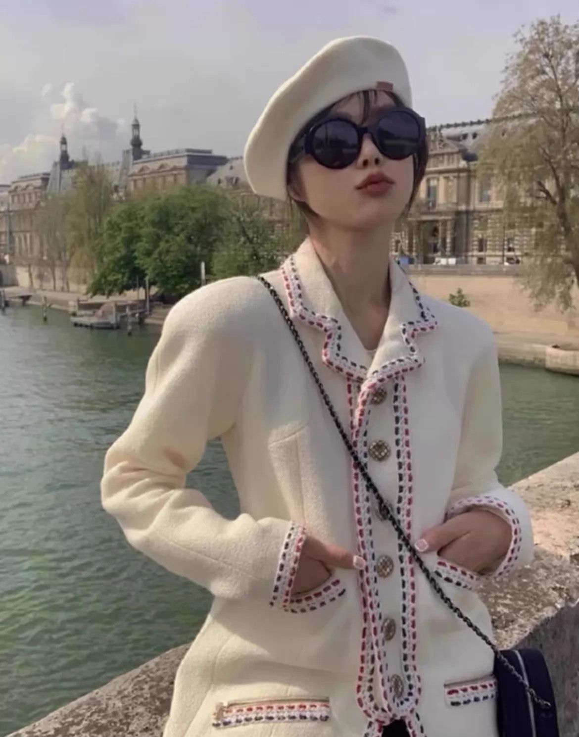 Chanel Chanel Burger color contrast stitching beige coat NWT 34 Size XS / US 0-2 / IT 36-38 - 1 Thumbnail