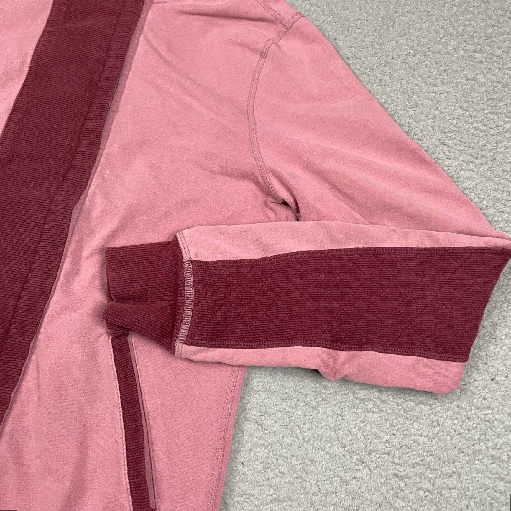 Lululemon VINTAGE Lululemon Jacket Women’s 6 Red Slalom Full Zip Quilted Athletic Jacket Pockets Logo Size M / US 6-8 / IT 42-44 - 6 Thumbnail