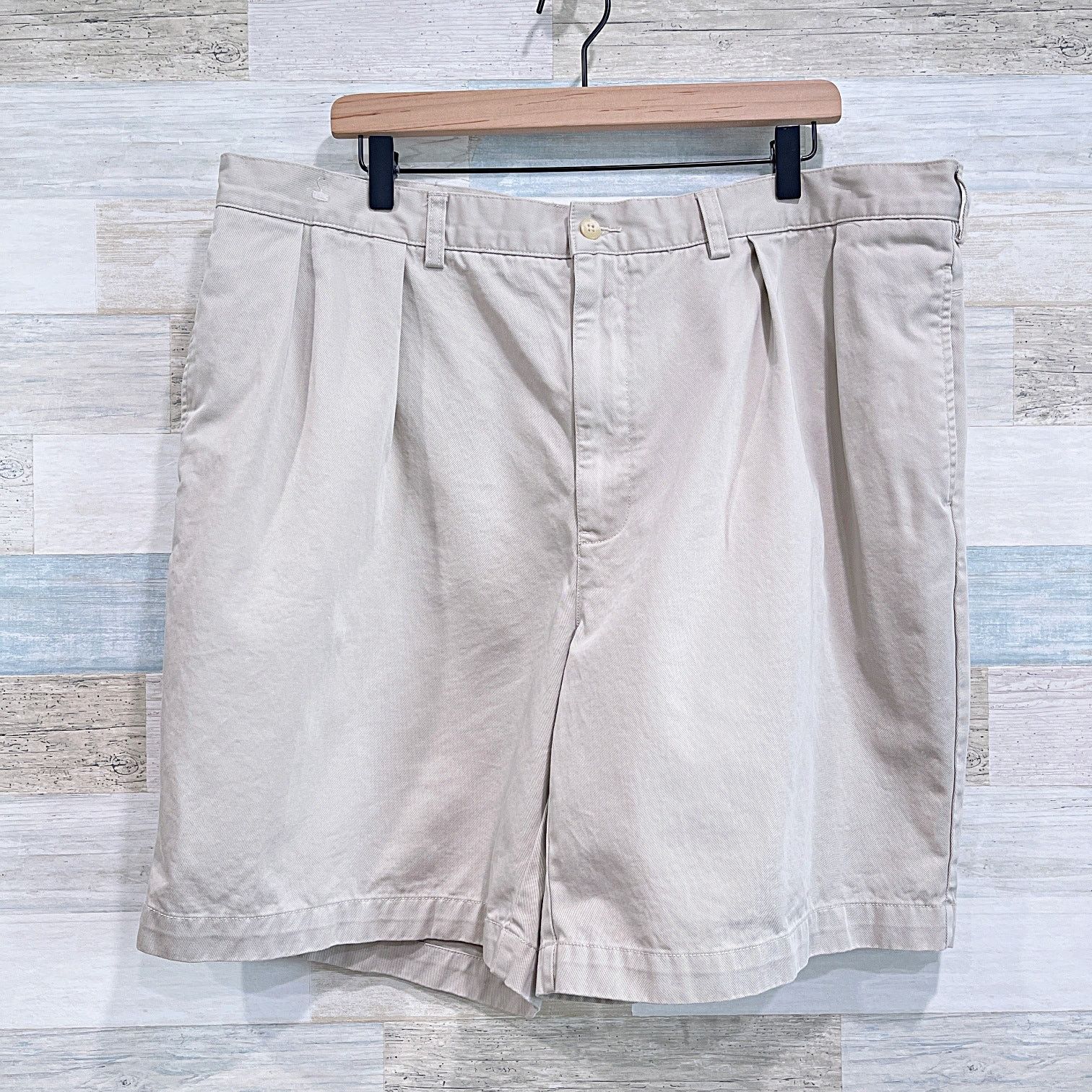 Polo Ralph Lauren POLO Ralph Lauren Tyler Pleated Chino Shorts Beige 9" Men 42 Size US 42 / EU 58 - 1 Thumbnail