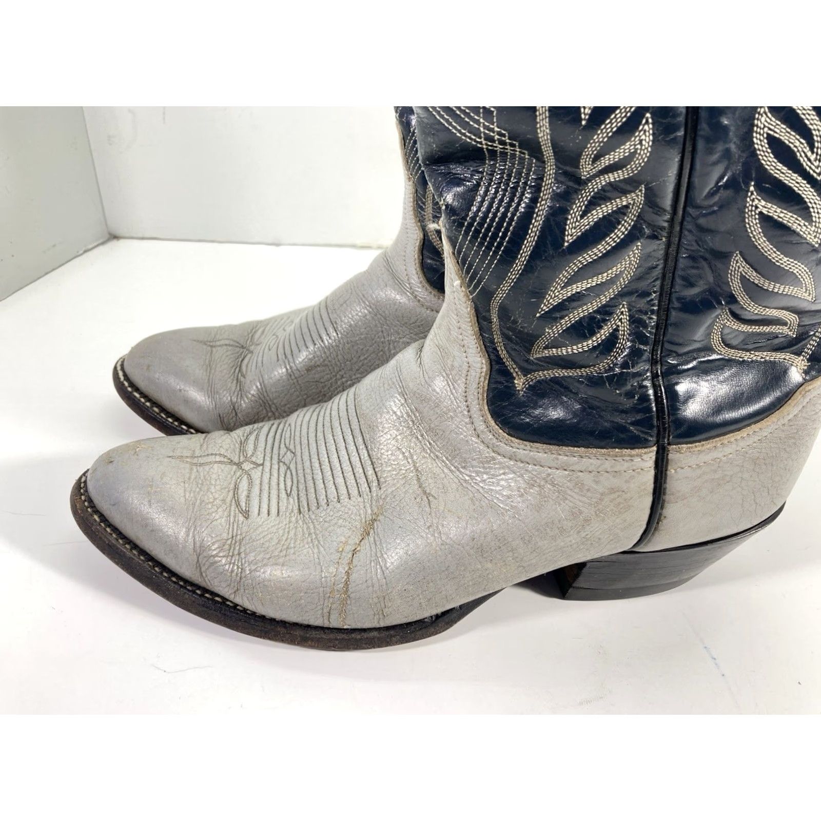 Tony Lama VINTAGE Tony Lama Antelope Boots Men 8.5 EE Gray Leather Western VTG 8056 Size US 9 / EU 42 - 5 Thumbnail
