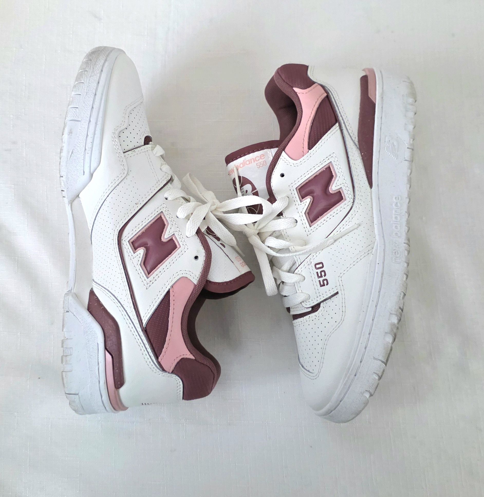 New Balance New Balance Women 550 sneakers 'Washed Burgundy10 Men 8.5 Size US 8 / EU 41 - 4 Thumbnail