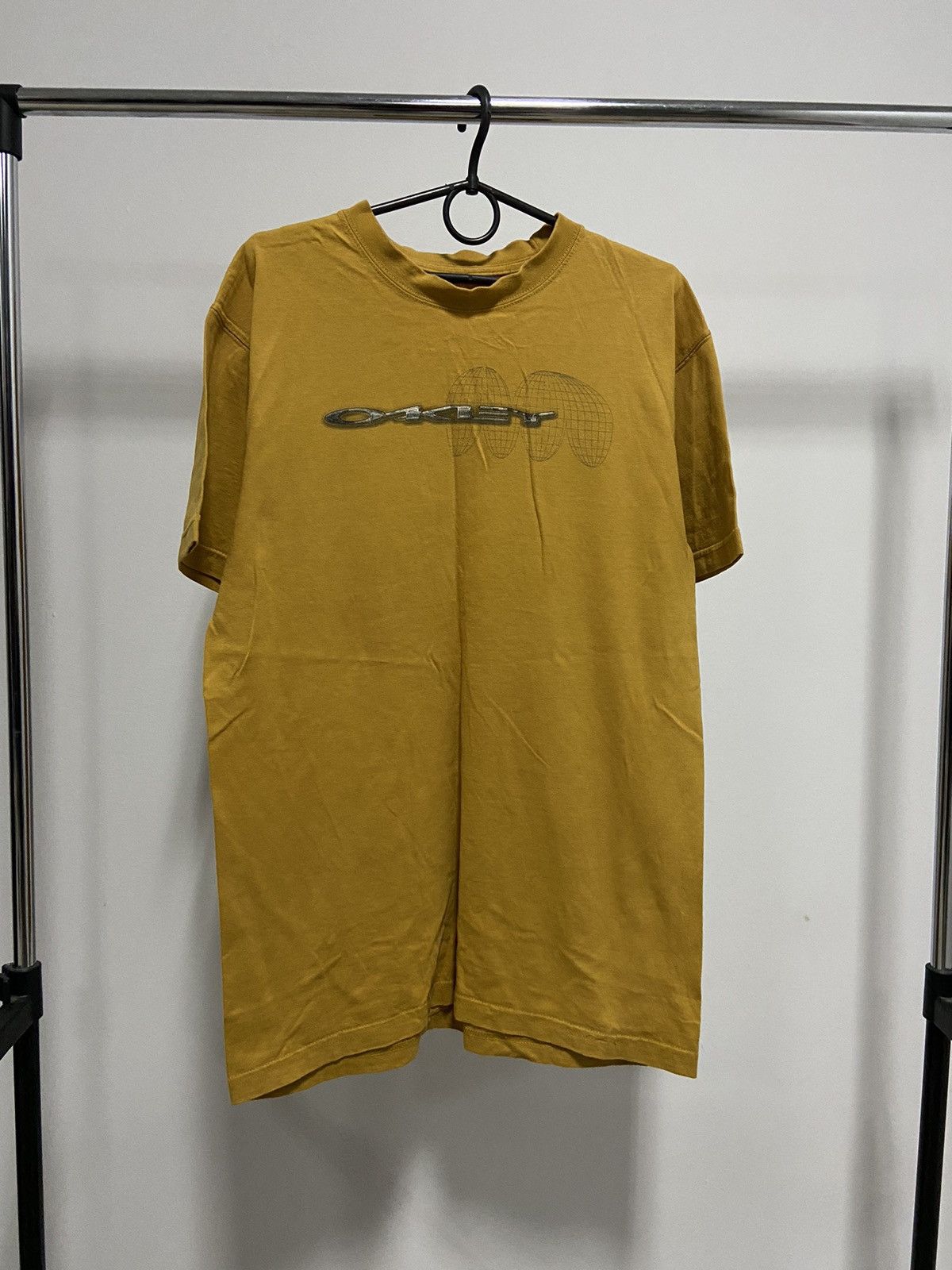 Oakley Oakley big logo O t shirt skate vintage Size US L / EU 52-54 / 3 - 2 Thumbnail