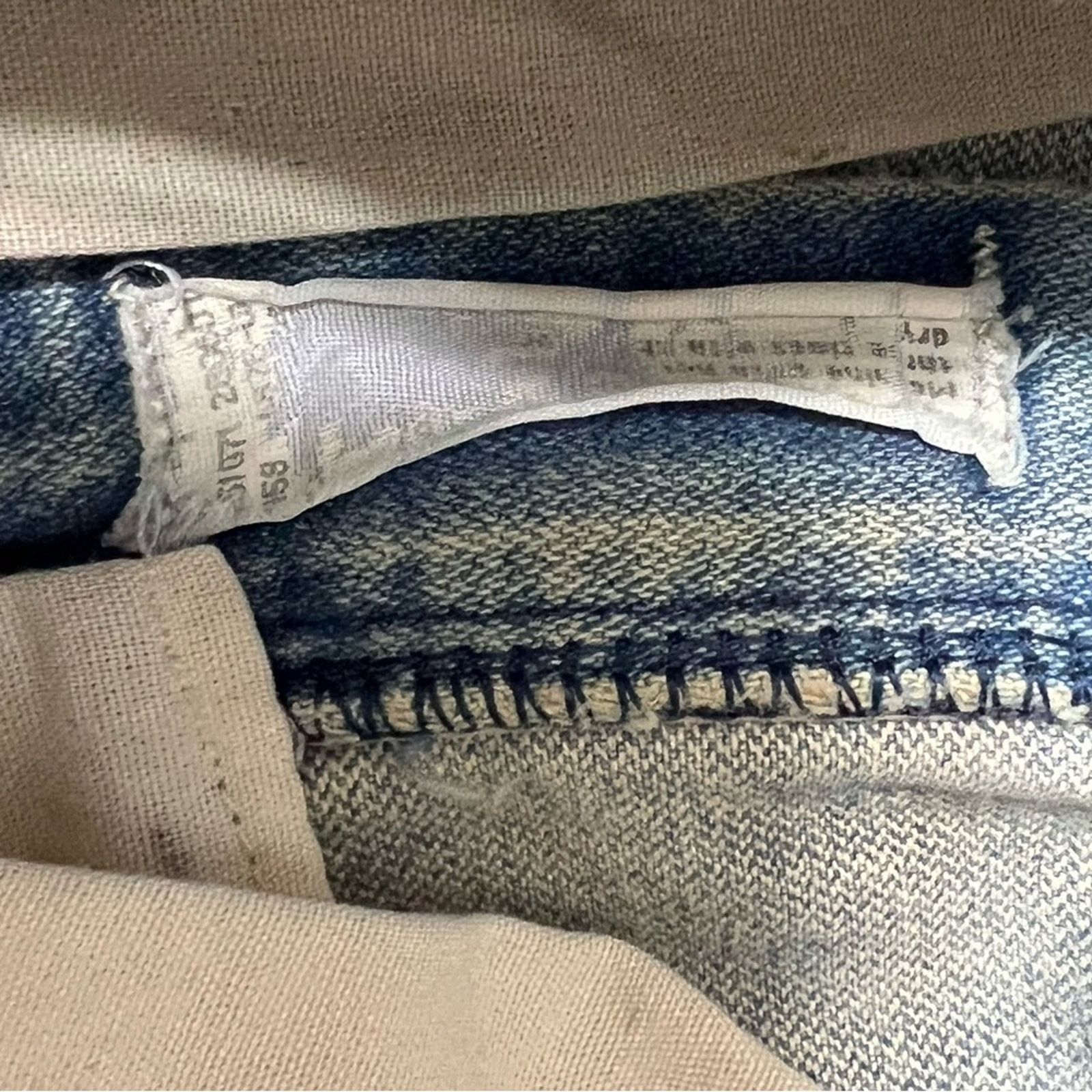 Wrangler Vintage Wrangler Jeans Mens 35x38 LOT Blue USA MEXICO 90s Size US 35 - 11 Thumbnail