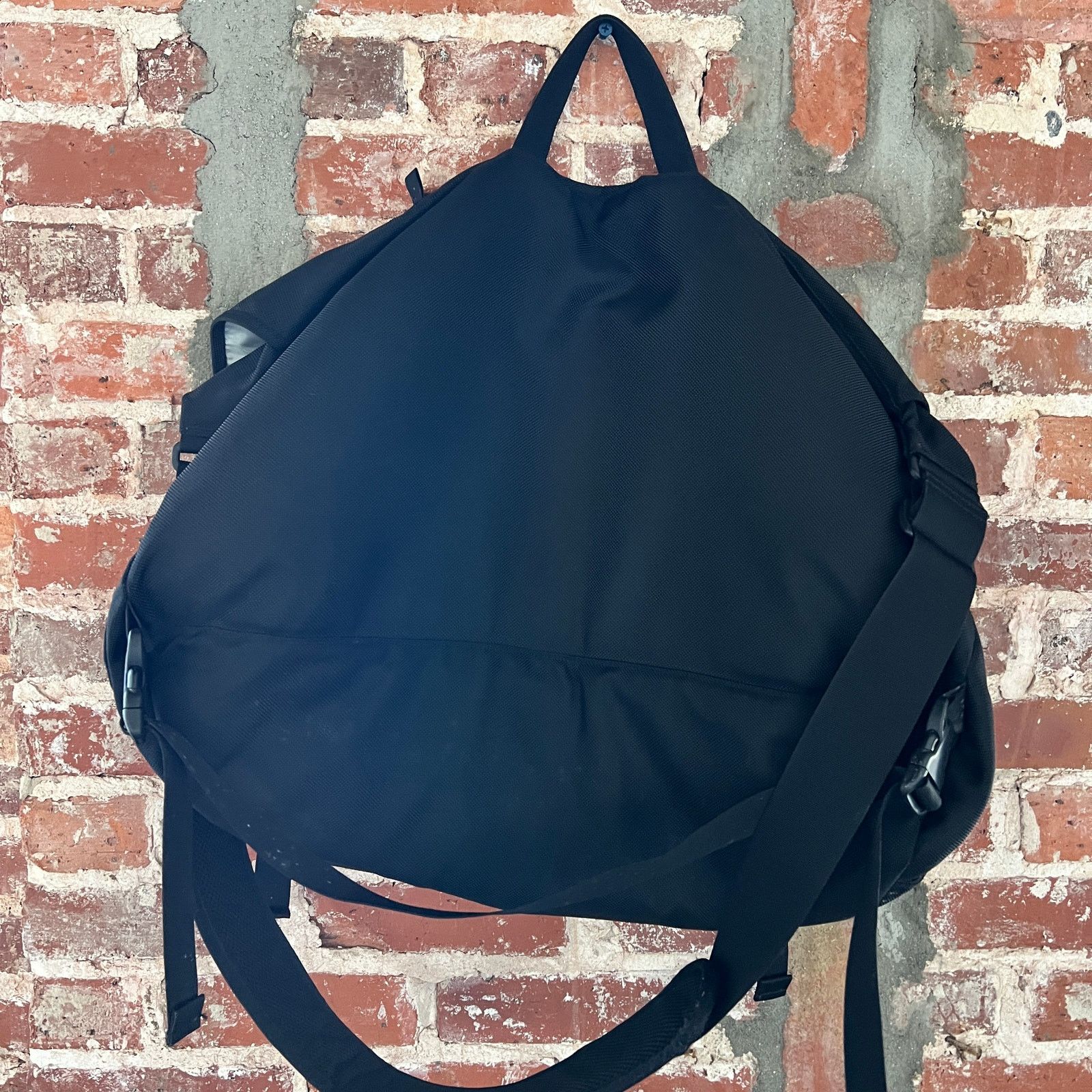 Patagonia VTG PATAGONIA Critical Mass Black Messenger Bag Size ONE SIZE - 2 Thumbnail