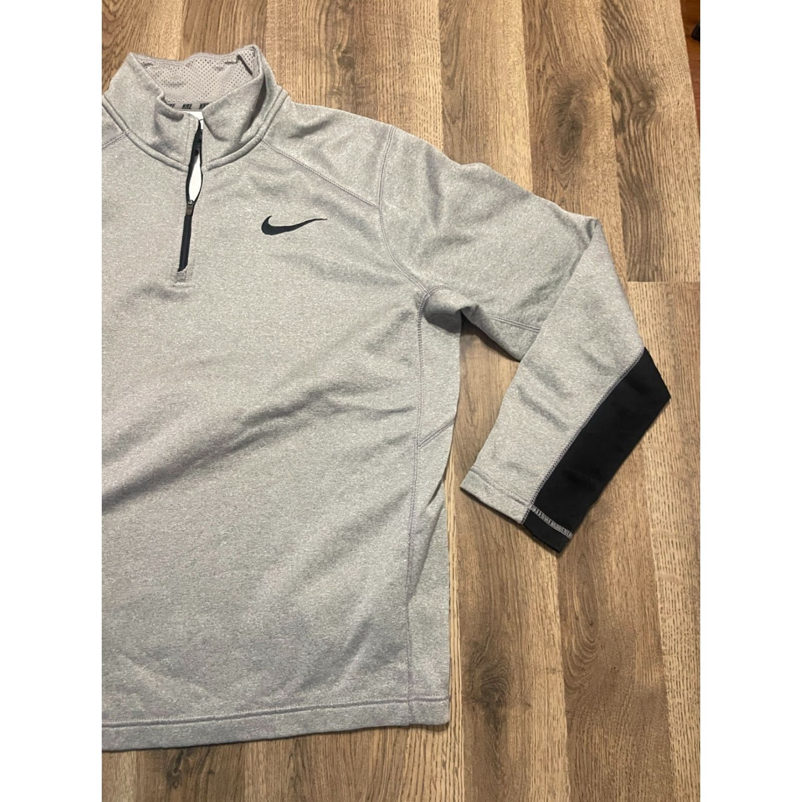 Nike Nike Sweater Mens Large Gray 1/4 Zip Pullover Therma Fit Logo Knit Casual Size US L / EU 52-54 / 3 - 4 Thumbnail
