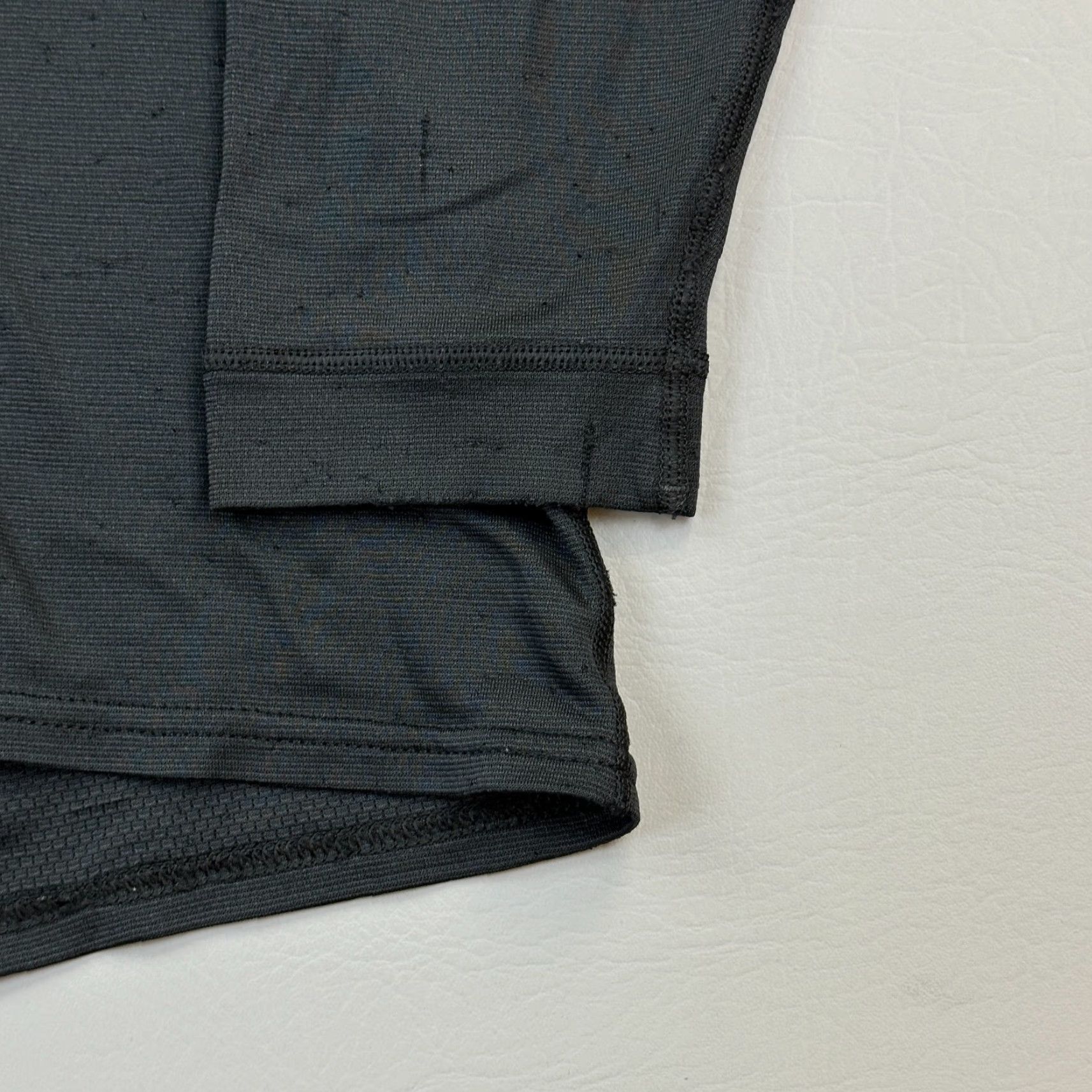 Patagonia VINTAGE Patagonia Capilene Shirt Mens Large Black Long Sleeve Baselayer USA Made Size US L / EU 52-54 / 3 - 3 Thumbnail