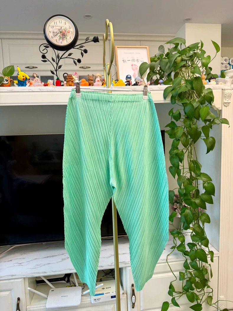 Issey Miyake Issey Miyake size:3 Apple green pleated pants Size 42" / US 20 - 5 Thumbnail