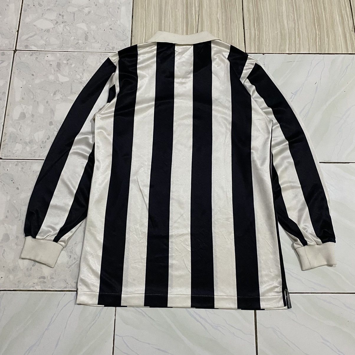 Vintage Vintage Template Juventus FC 89/90 Home Longsleeve Jersey Size US S / EU 44-46 / 1 - 4 Thumbnail