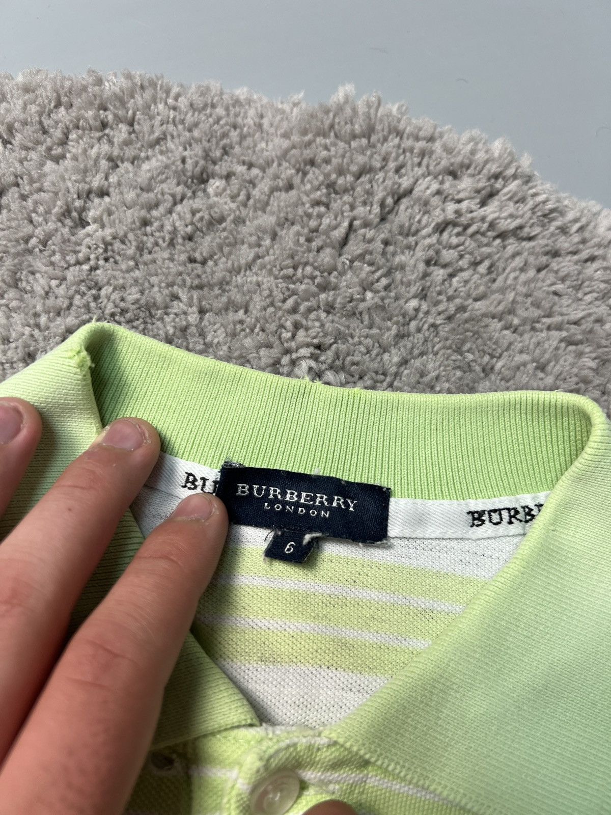 Burberry Vintage Burberry London T-shirt Rare Size US M / EU 48-50 / 2 - 9 Thumbnail
