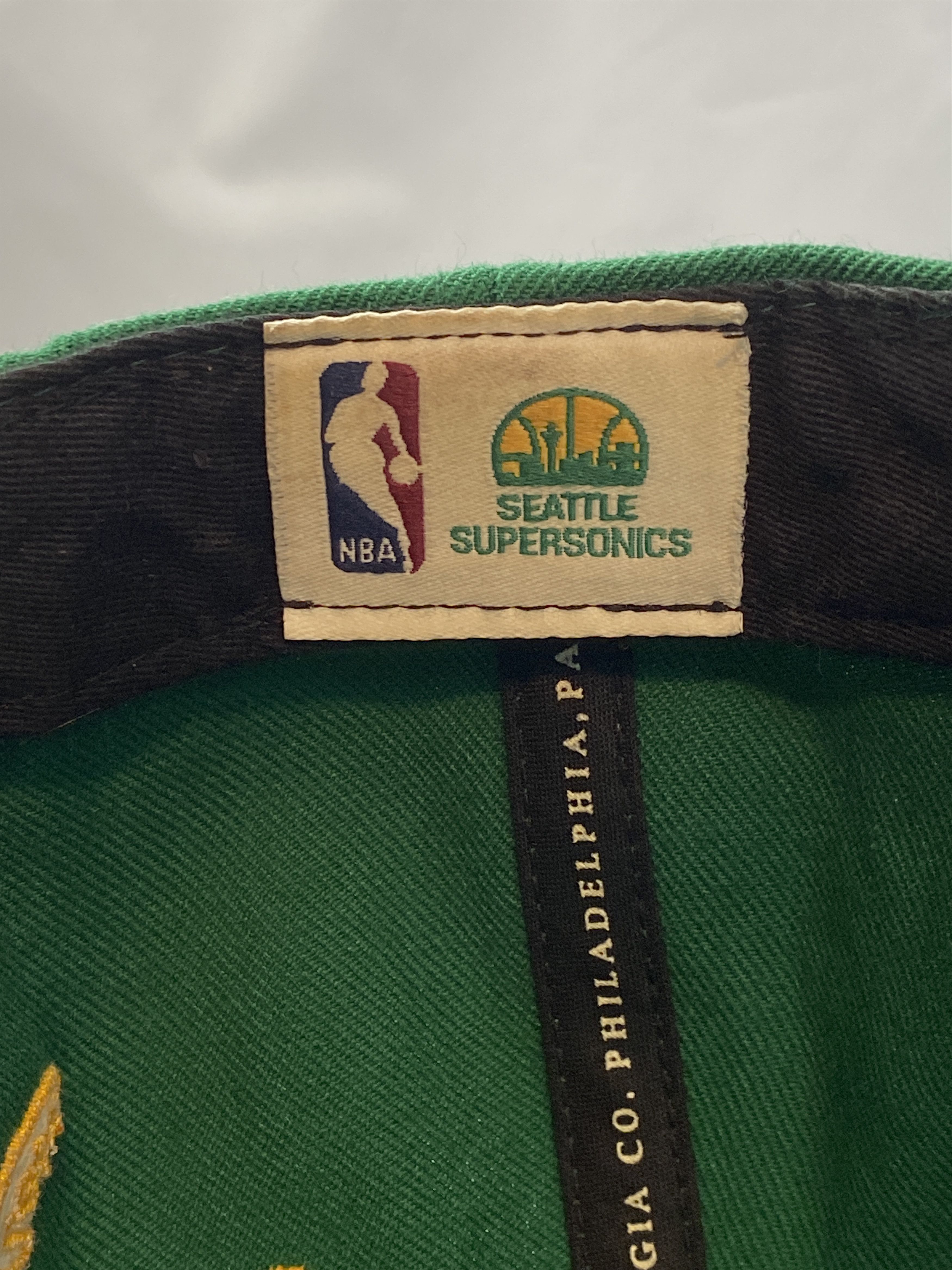 Mitchell & Ness × NBA SEATTLE SUPERSONICS Hat Snapback Embroidered Logo Flat Brim Size ONE SIZE - 8 Thumbnail