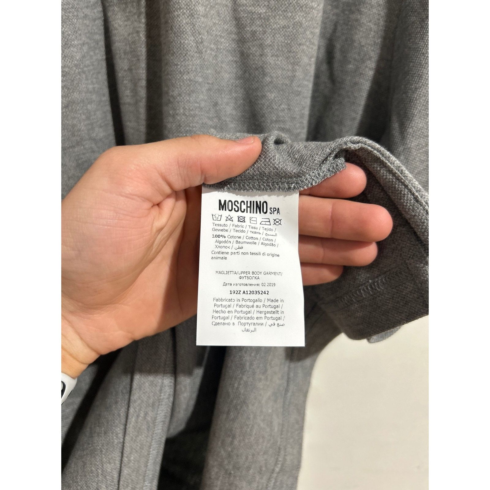 Moschino MOSCHINO GREY POLO TEDDY BEAR LOGO FITS LIKE MEDIUM PREOWNED Size US M / EU 48-50 / 2 - 5 Thumbnail