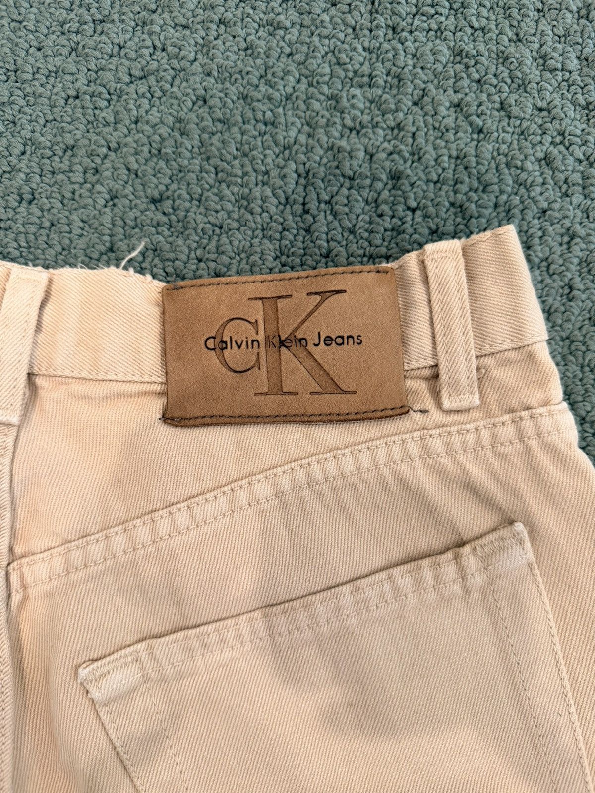 Calvin Klein Calvin Klein Pants-Beige Size US 30 / EU 46 - 2 Thumbnail