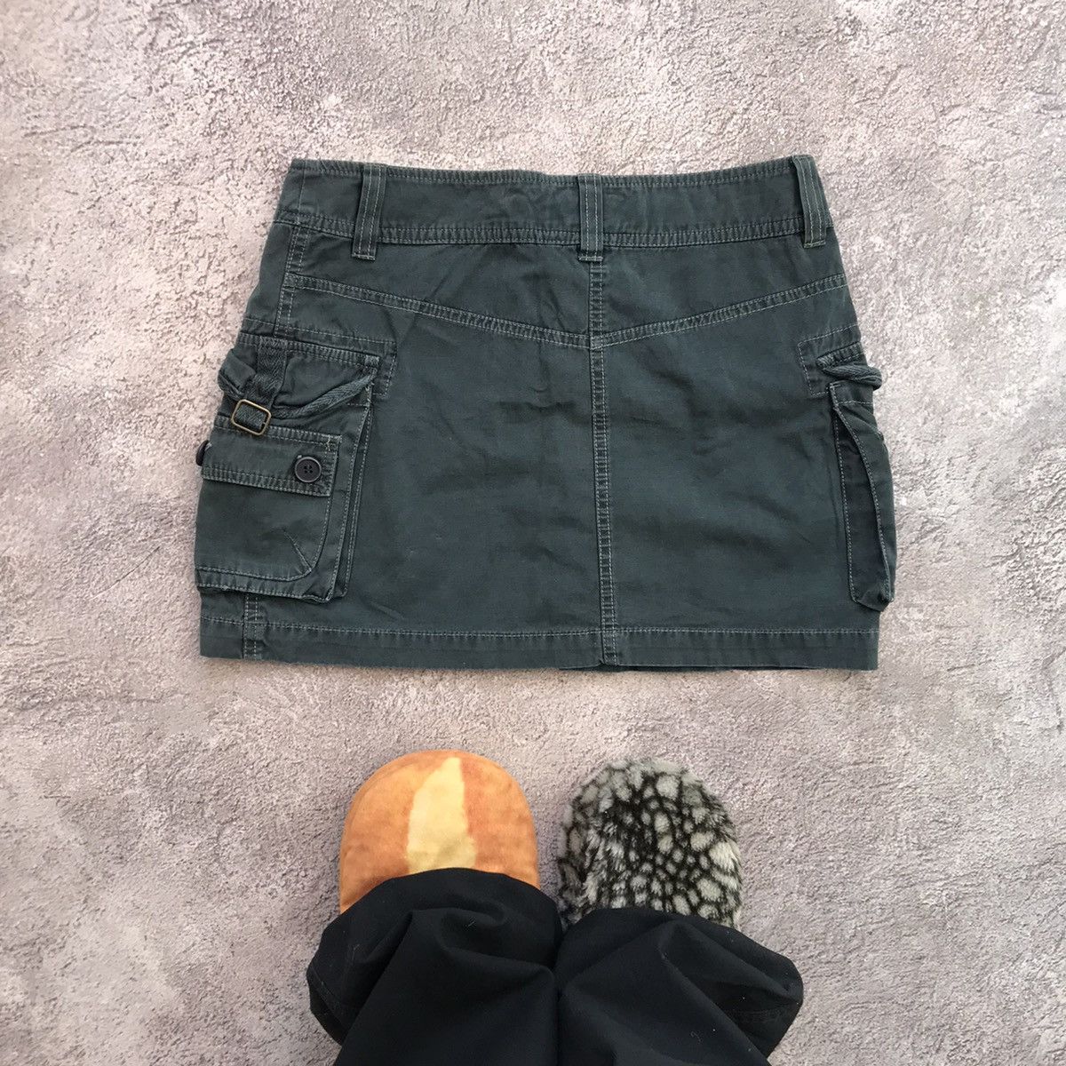 Vintage Y2K Vintage Faded Black Cargo Mini Skirt Streetwear Boxy 28 Size 28" / US 6 / IT 42 - 5 Thumbnail