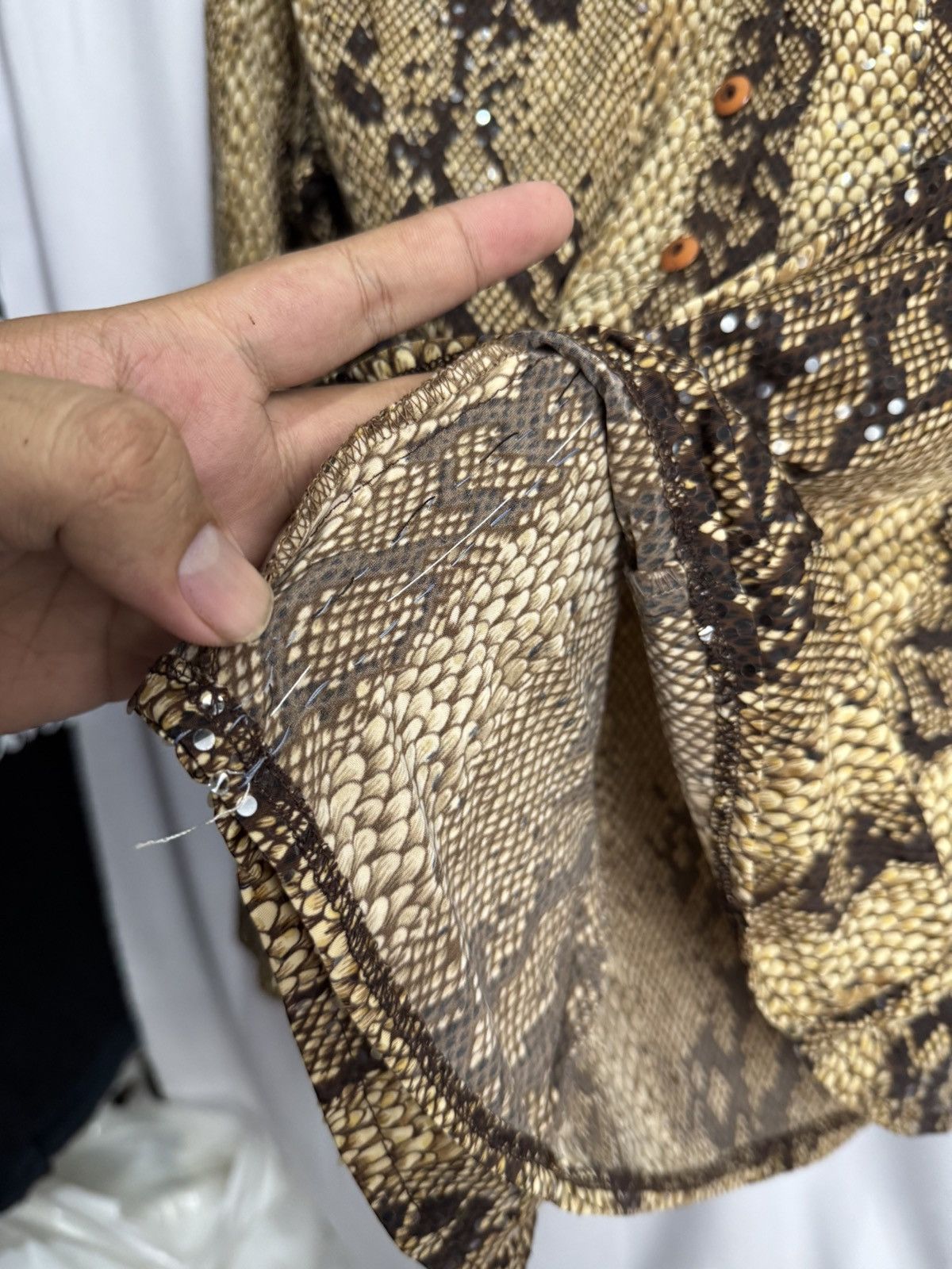 If Six Was Nine × Japanese Brand × Vintage Snake Pyhton Skin Button Shirt Unknow Size US M / EU 48-50 / 2 - 6 Thumbnail