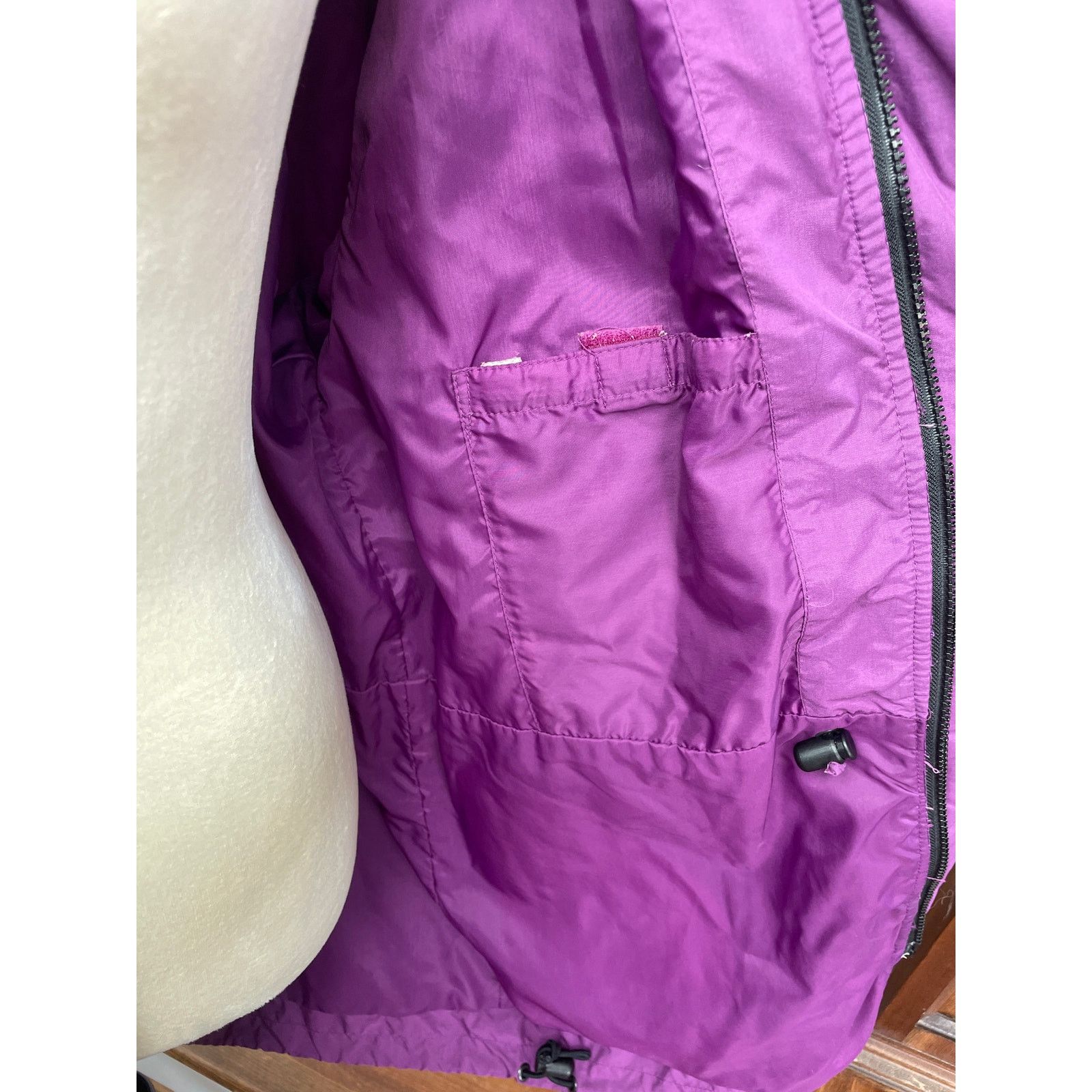 Obermeyer Vintage Obermeyer Men’s Purple Ski Coat Jacket, sz M Size US M / EU 48-50 / 2 - 9 Thumbnail
