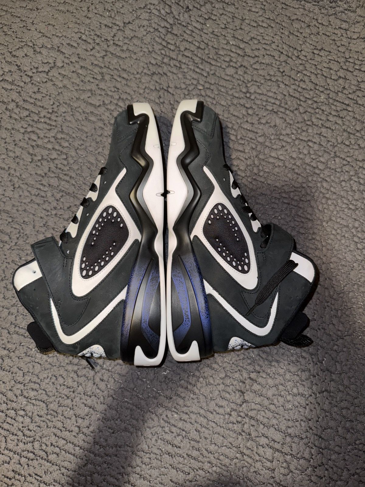 Louis Vuitton LV Trainer 2 Size US 9.5 / EU 42-43 - 1 Thumbnail