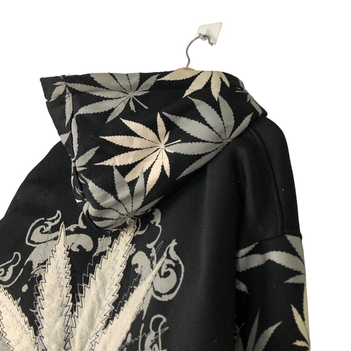 Japanese Brand 🔥Rare Big Logo Weed Logo Zipper Jacket Hoodie Victorious Size US XL / EU 56 / 4 - 9 Thumbnail