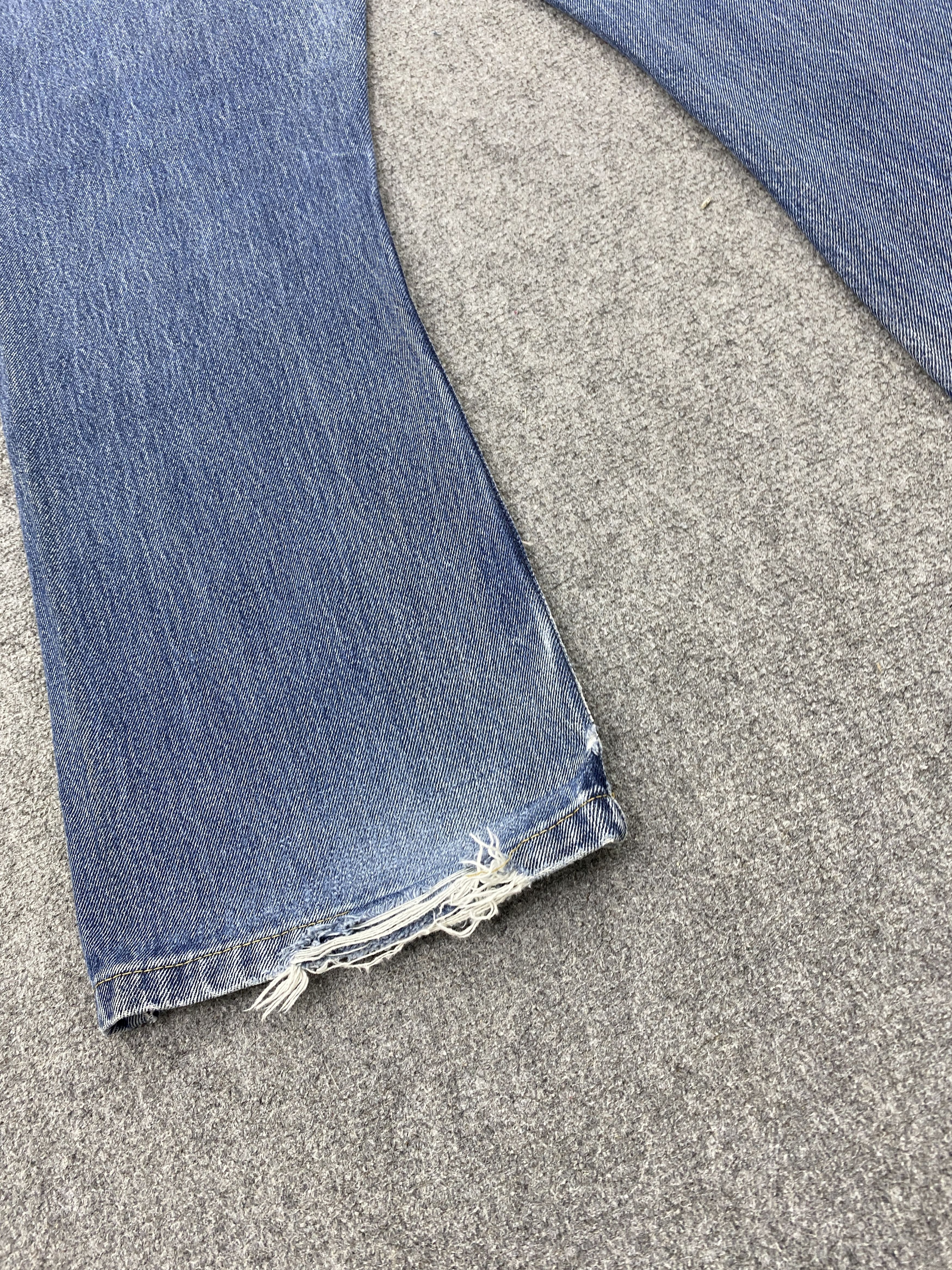 Levi's Vintage Levis 517 Flared Bootcut Denim DP2596 Size US 28 / EU 44 - 14 Thumbnail