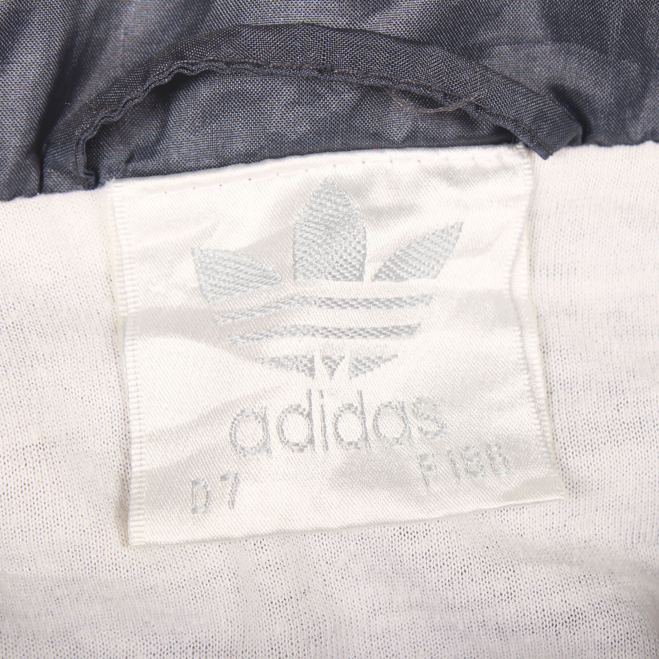 Adidas Vintage adidas Windbreaker Jacket Size US L / EU 52-54 / 3 - 3 Thumbnail