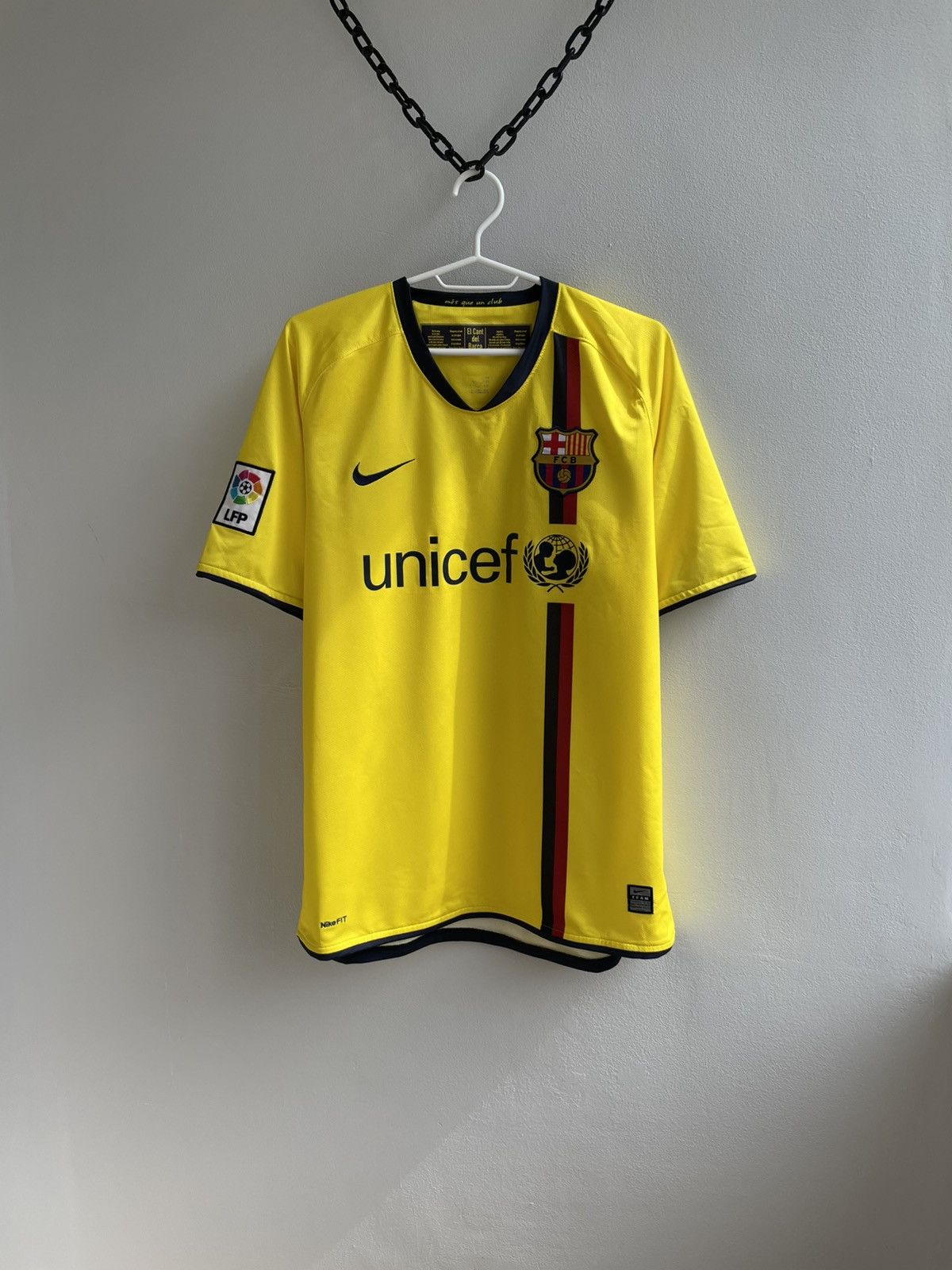 Vintage Barcelona 2008 2009 2010 #11 Bojan Away Football Shirt Size US M / EU 48-50 / 2 - 1 Thumbnail