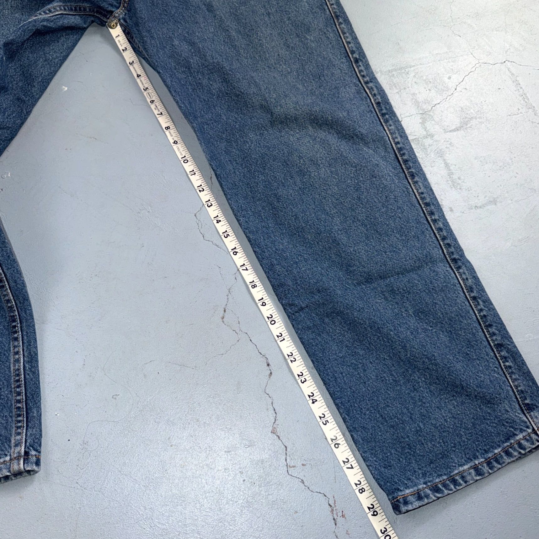 VINTAGE Levi's 540 Relaxed Fit Jeans Blue Med Wash 40x30 90s Mens