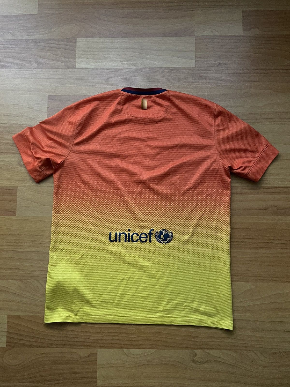 Nike Vintage NIKE FC Barcelona 2012-2013 Away Football Jersey Size US L / EU 52-54 / 3 - 15 Thumbnail