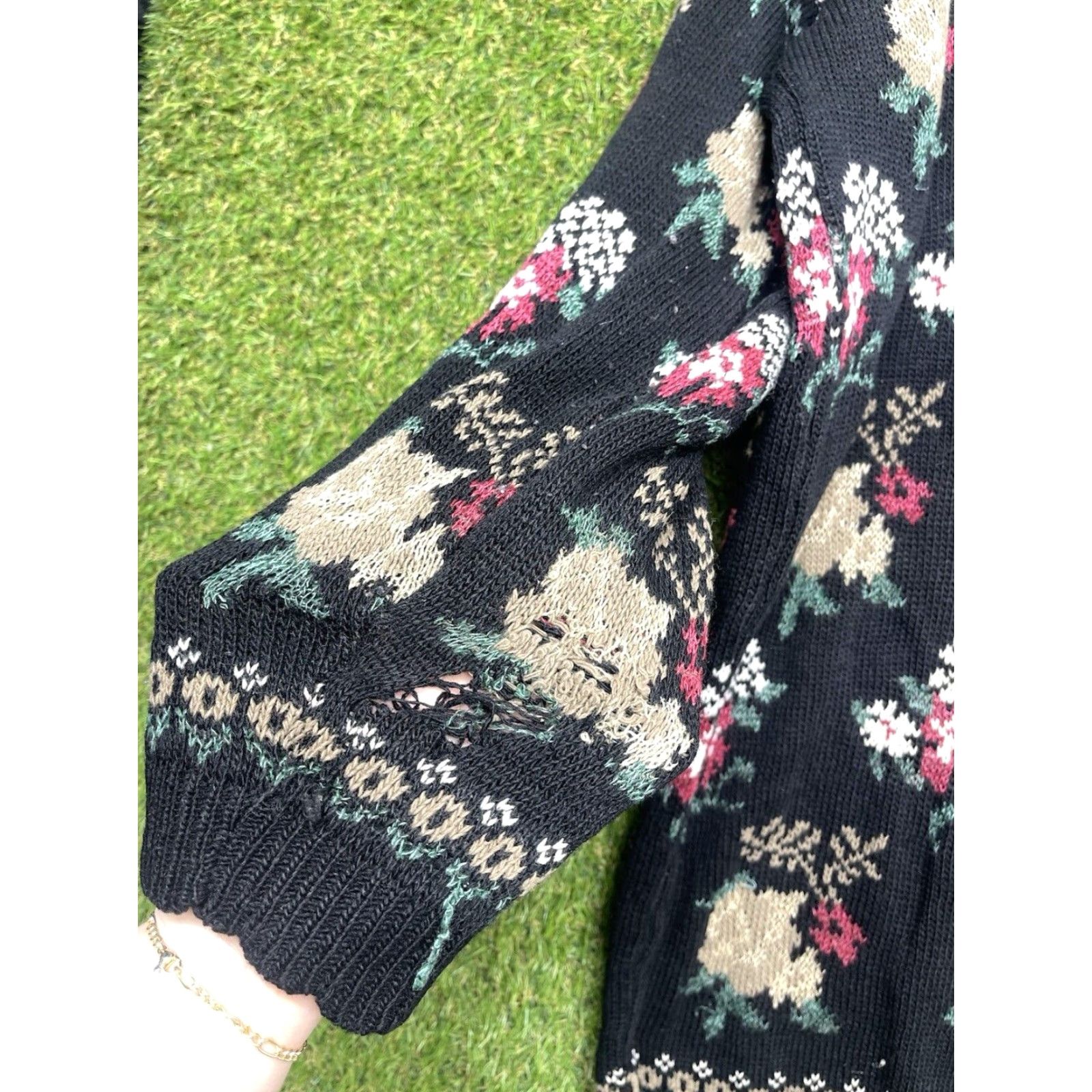 Vintage VINTAGE Grandma Sweater Womens XL Long Floral Knit 80s Rose Dana Scott Crew Neck Cozy Pullover Black - All Seasons Knitwear Womens XL Size XL / US 12-14 / IT 48-50 - 4 Thumbnail