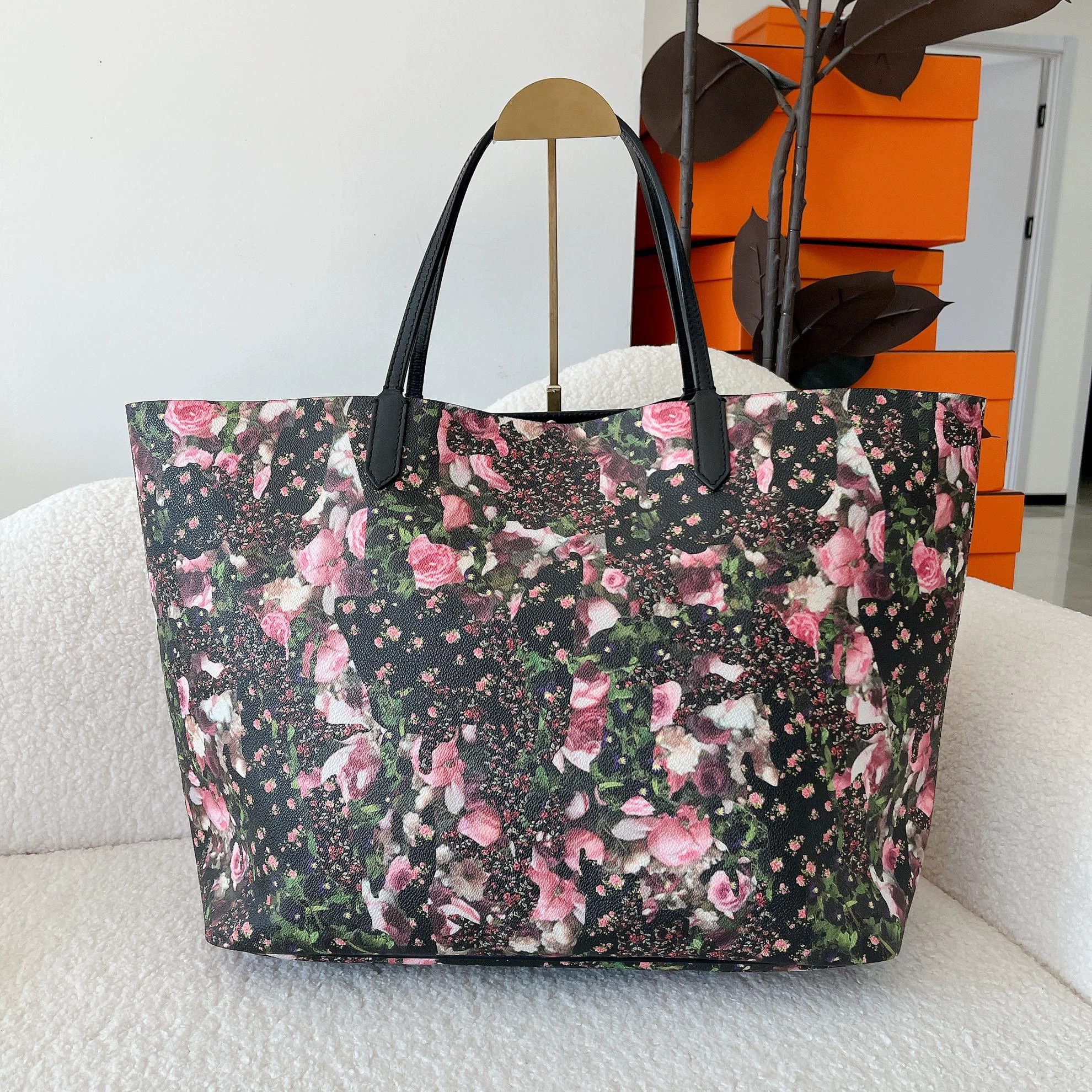Givenchy Givenchy floral shoulder tote 1944 inner pocket Size ONE SIZE - 2 Thumbnail