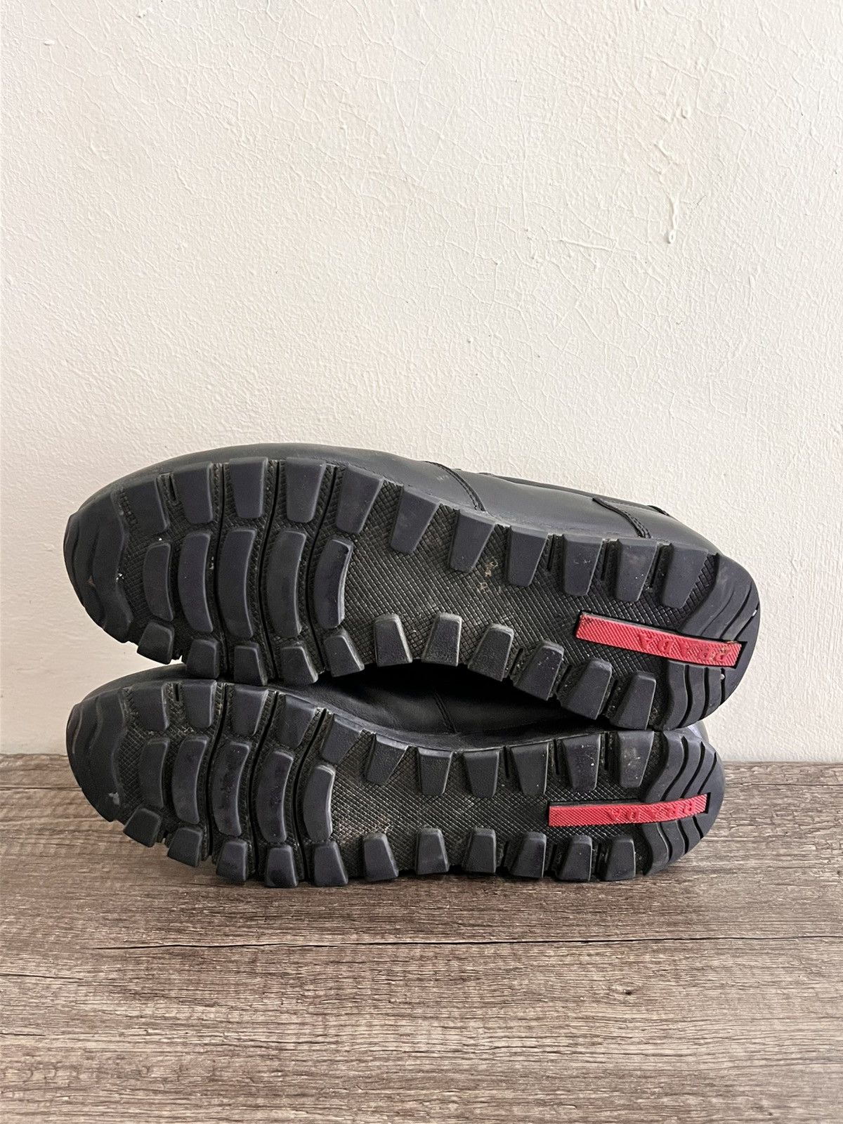Prada Low-top Sneakers Size US 9 / EU 42 - 9 Thumbnail
