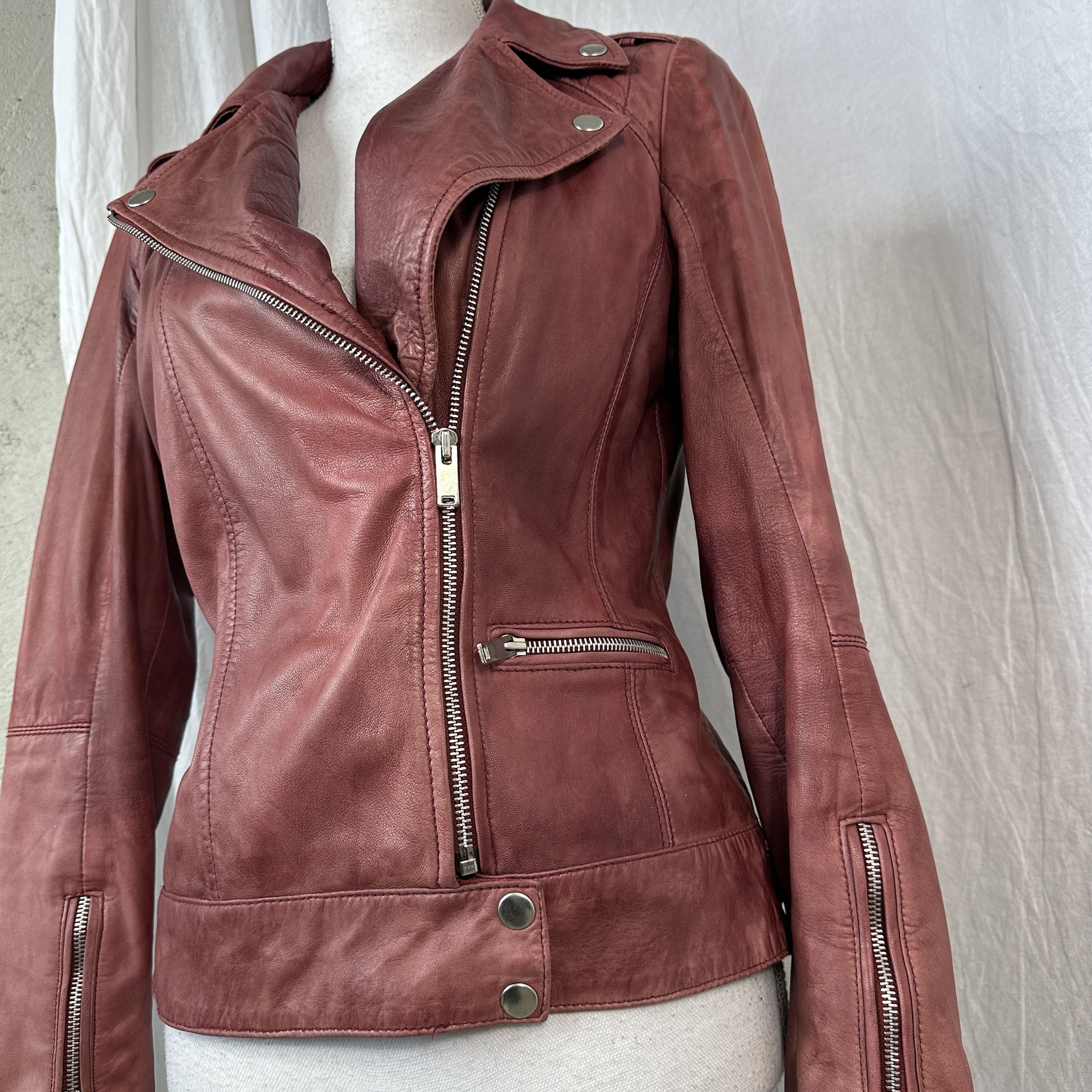 Vintage Vintage Avant Garde Y2K Biker Moto Cherry Red Faded Jacket Size US S / EU 44-46 / 1 - 2 Thumbnail