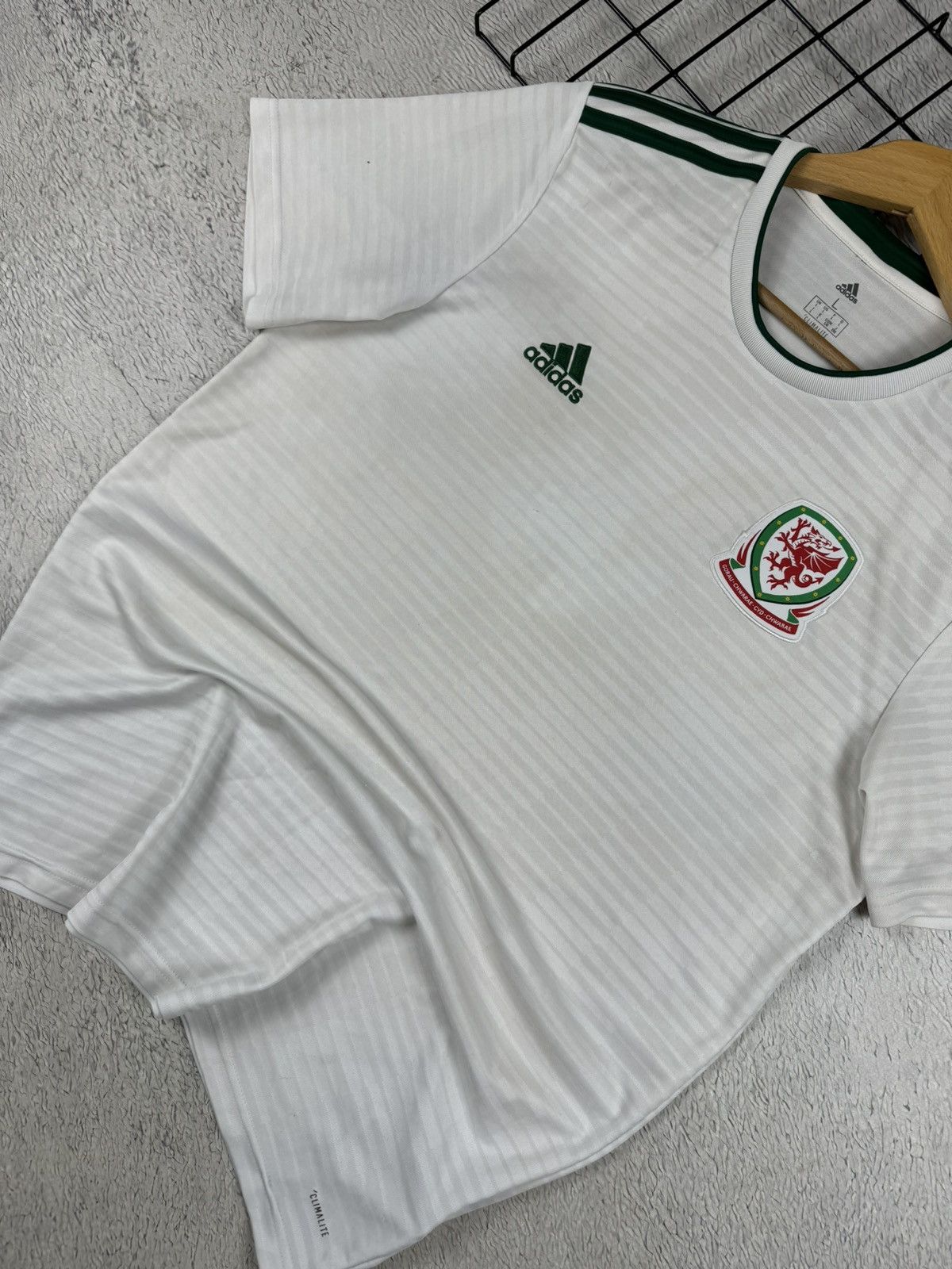 Adidas × Vintage Wales National Team 2018 Adidas Soccer Jersey Blokcore L sz Size US L / EU 52-54 / 3 - 4 Thumbnail