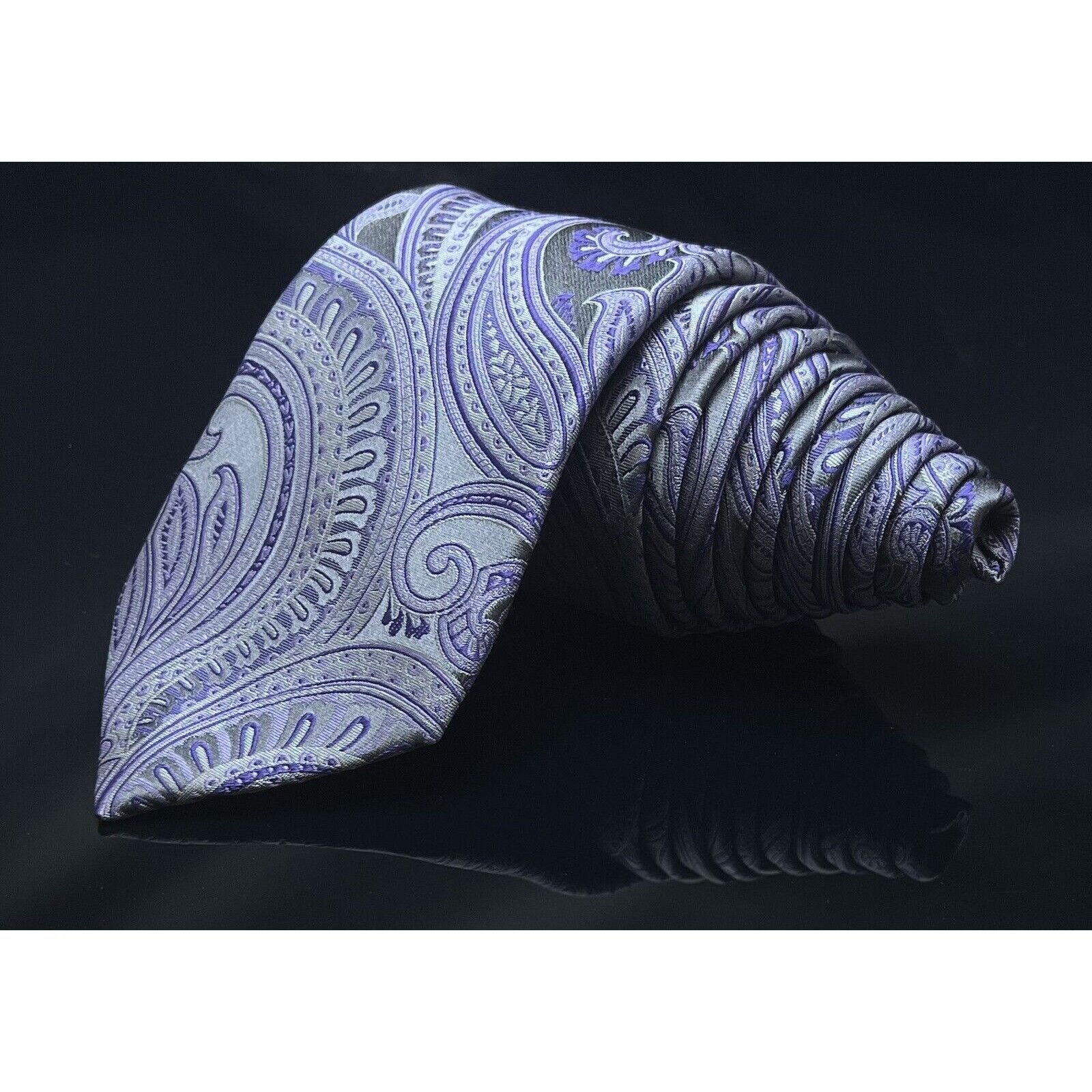 Donald Trump Donald Trump Tie Purple Silver Paisley Silk Signature Collec Size ONE SIZE - 5 Thumbnail