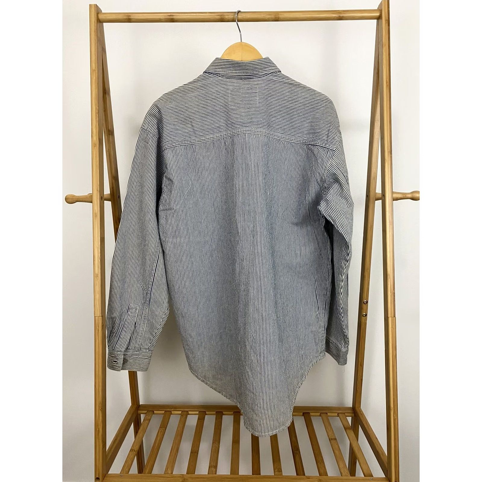Levi's NWT Levi's Railroad Conductor Striped Button-Down Long Sleeve Shirt M - Vintage Blue/White, Mens, Button-Up, Levi's Shirt Size US M / EU 48-50 / 2 - 4 Thumbnail