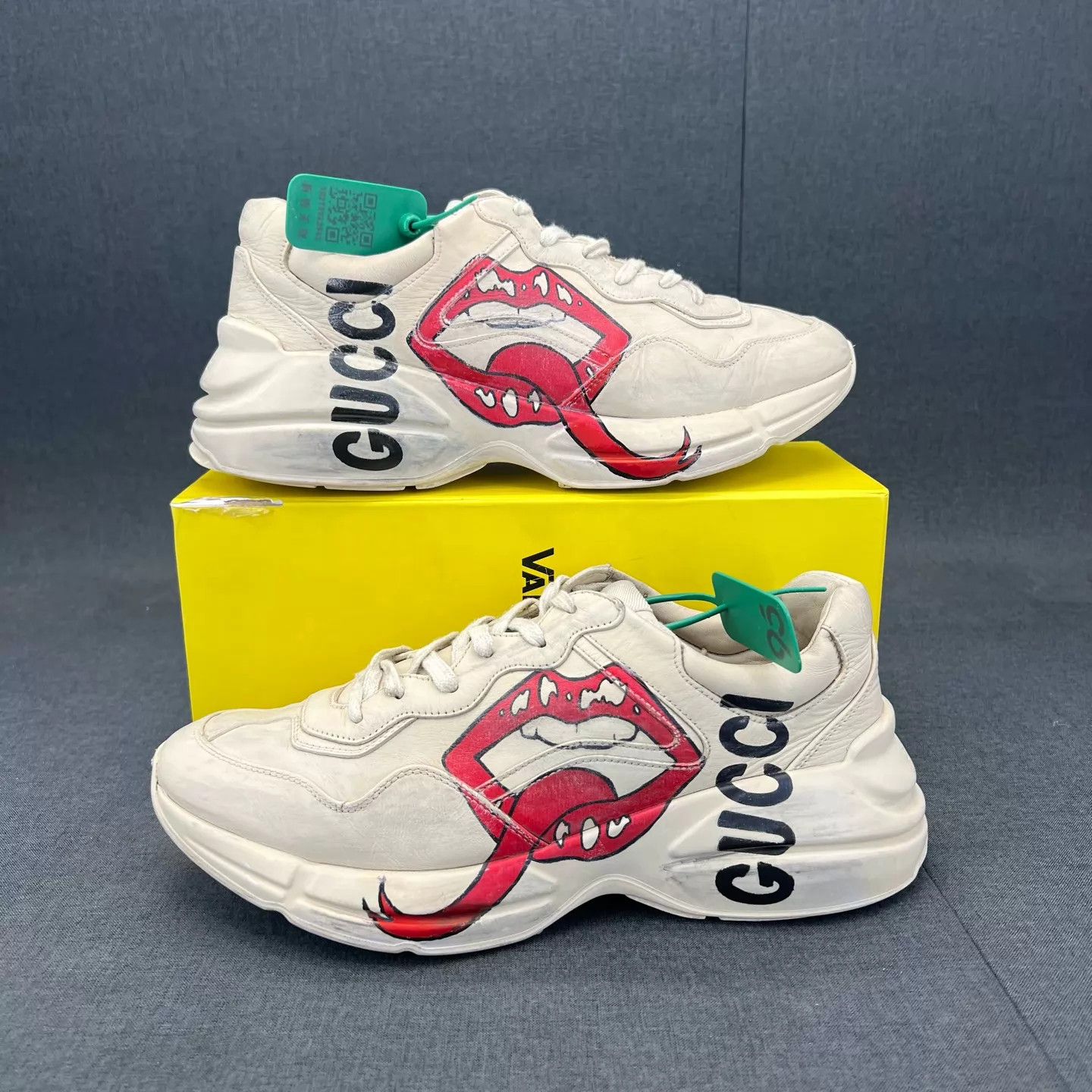 Gucci Gucci Rhyton Lips Distressed 44 Boxed Minor Logo Repair Size US 11 / EU 44 - 2 Thumbnail