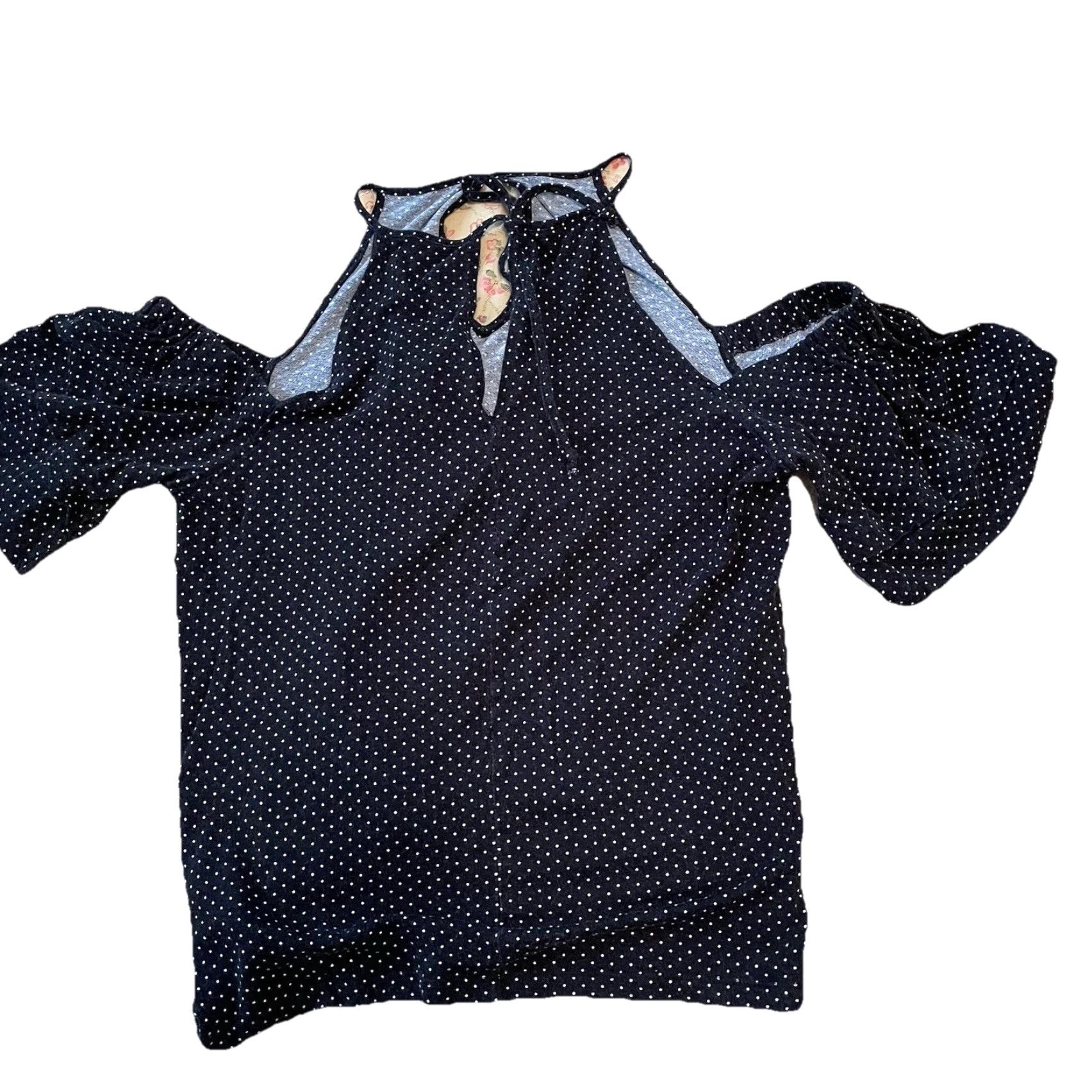 American Eagle Outfitters VINTAGE American Eagle Outfitters Top Blouse Women's M Black Polka Dot Cold Shoulder Knit Crepe Belted Bow Ruffle Printed Casual Beach Size M / US 6-8 / IT 42-44 - 2 Thumbnail
