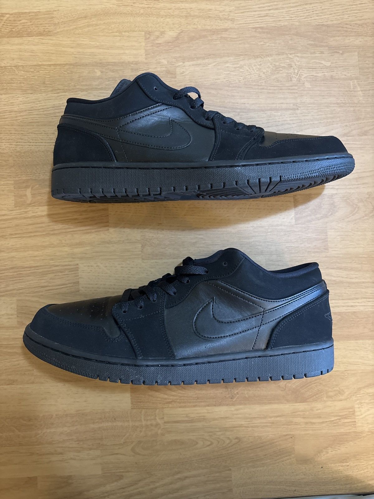 Jordan Brand × Nike Jordan 1 Retro Low Triple Black Size US 13 / EU 46 - 1 Thumbnail