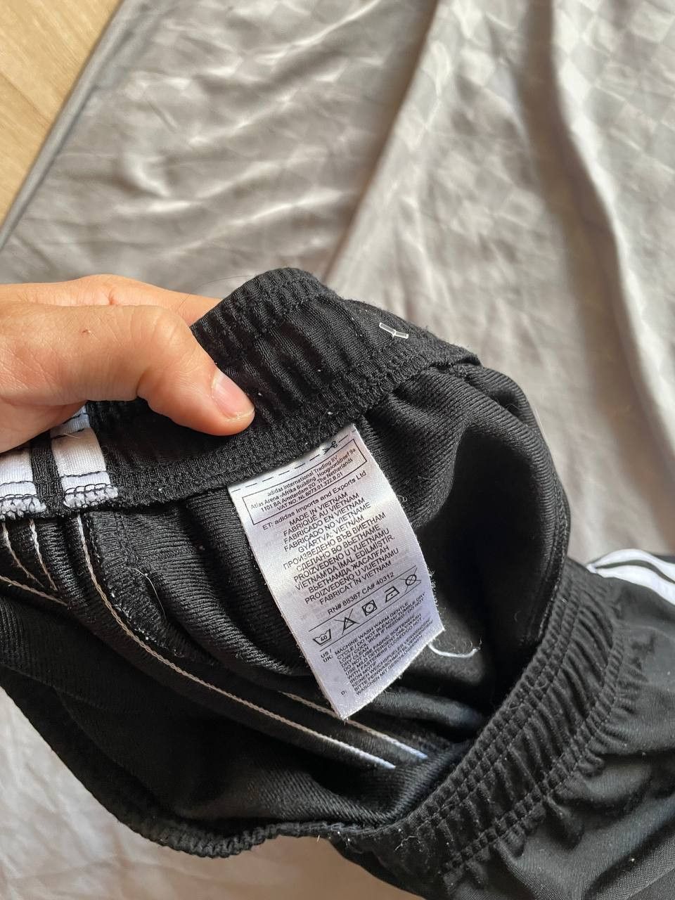 Adidas Vintage Black Adidas Sweatpants Track Pants Size US 34 / EU 50 - 5 Thumbnail