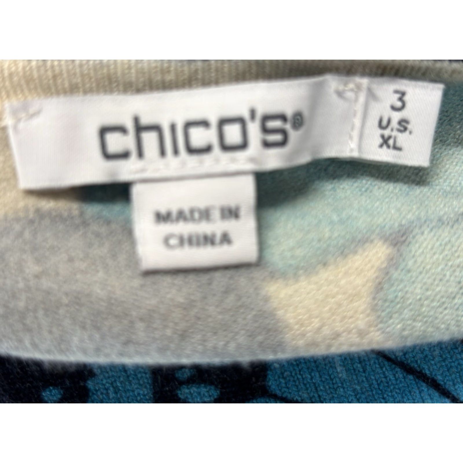 Vintage Chicos Floral Knit Sweater Tunic Women’s XL Ivory Blue V-Neck Lightweight Knit Style Tight-Knit Size XL / US 12-14 / IT 48-50 - 7 Thumbnail