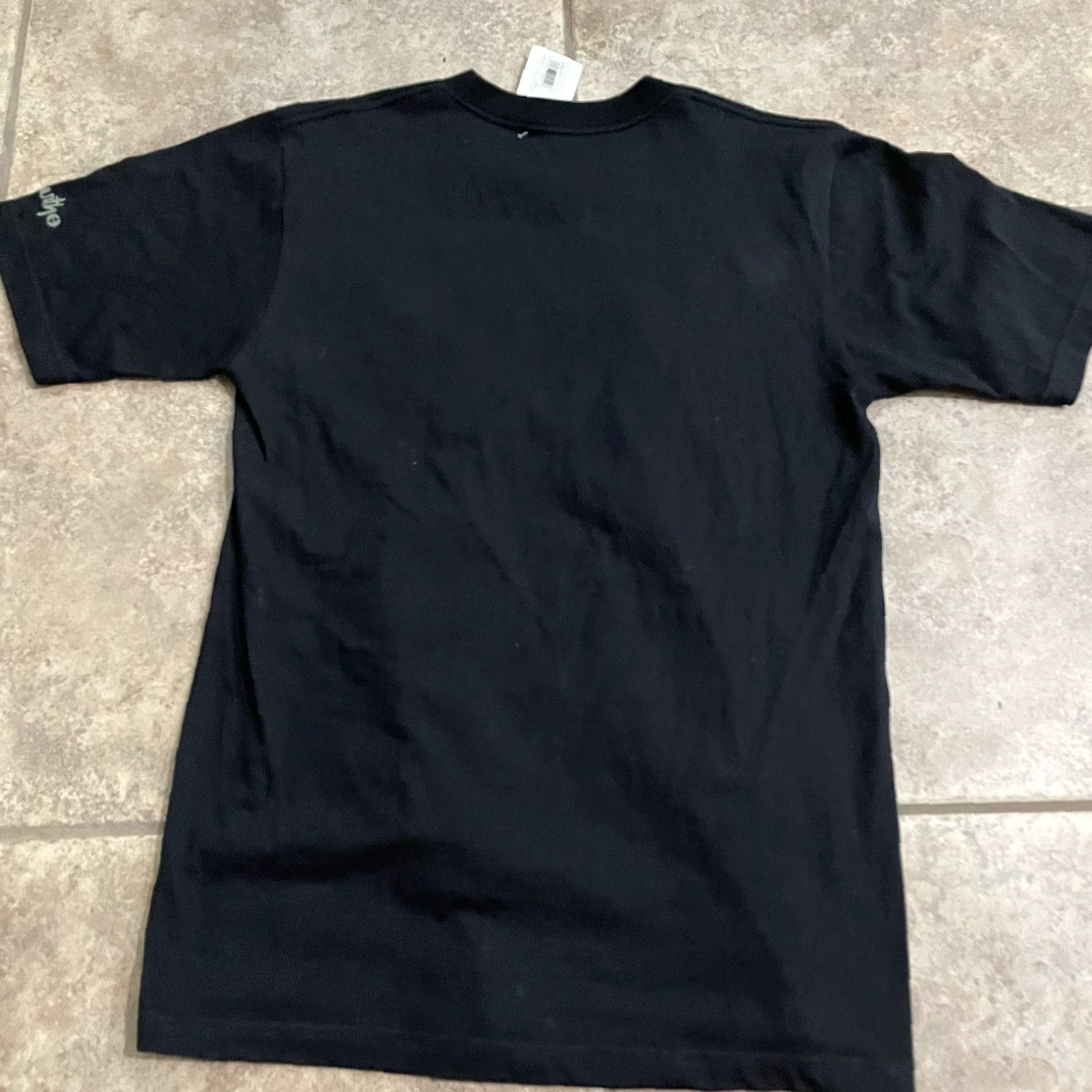 Vintage Black Earth Graphic Tee Mens Size M NWT Size US M / EU 48-50 / 2 - 5 Thumbnail