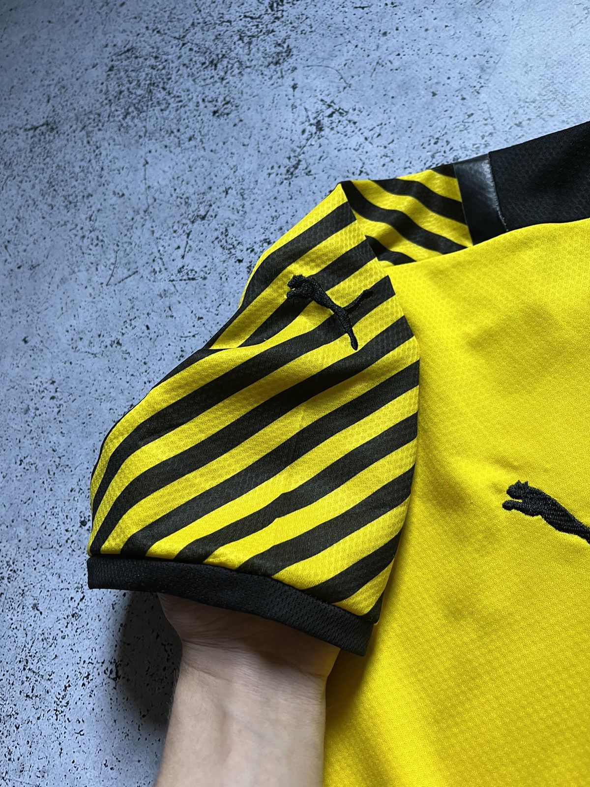 Nike Puma Borussia Dortmund Soccer Jersey T-shirt Blokecore Y2K Size US S / EU 44-46 / 1 - 6 Thumbnail