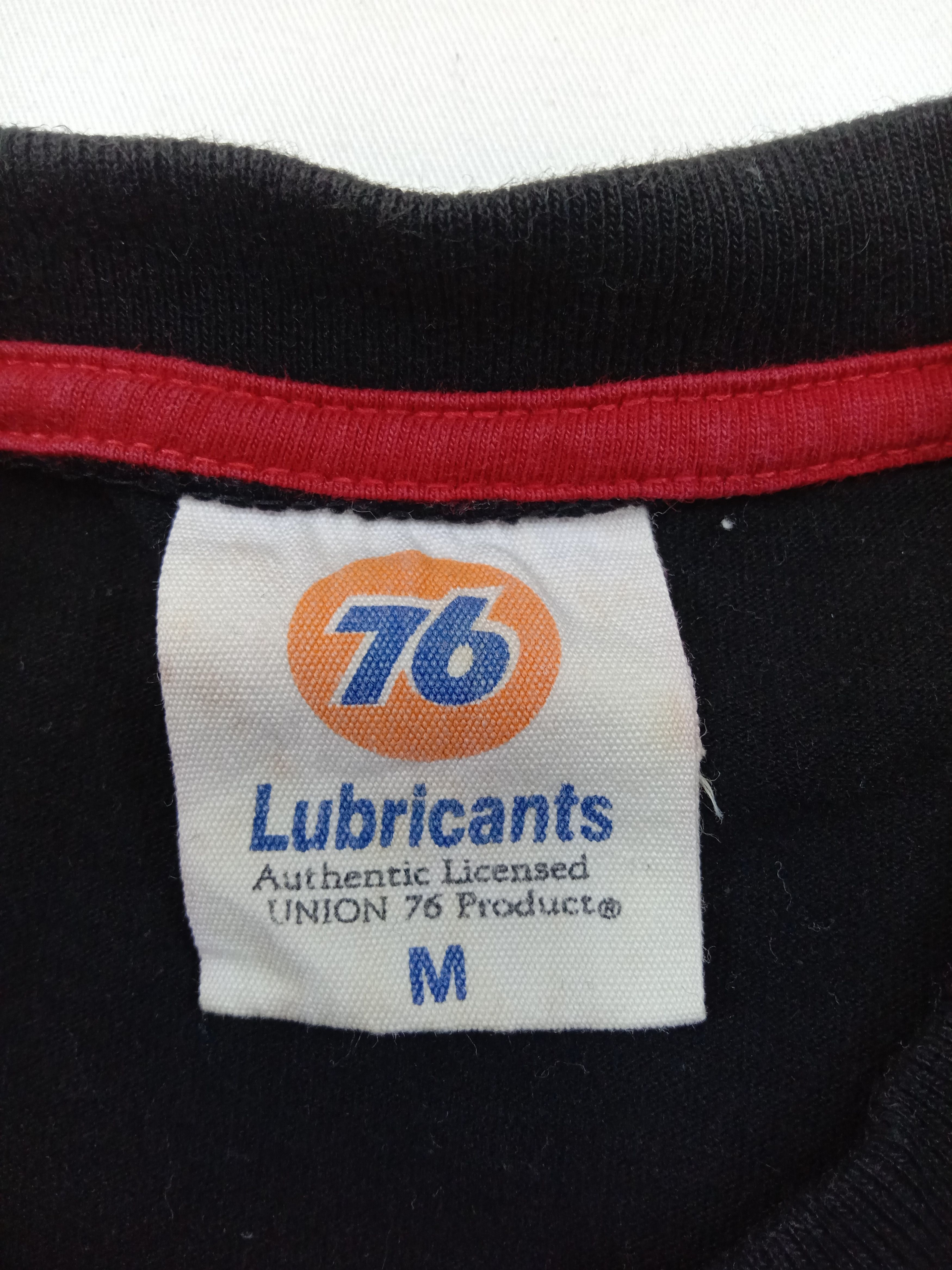Vintage Vintage 76 Lubricants Racing Fuel T Shirt Size US S / EU 44-46 / 1 - 5 Thumbnail