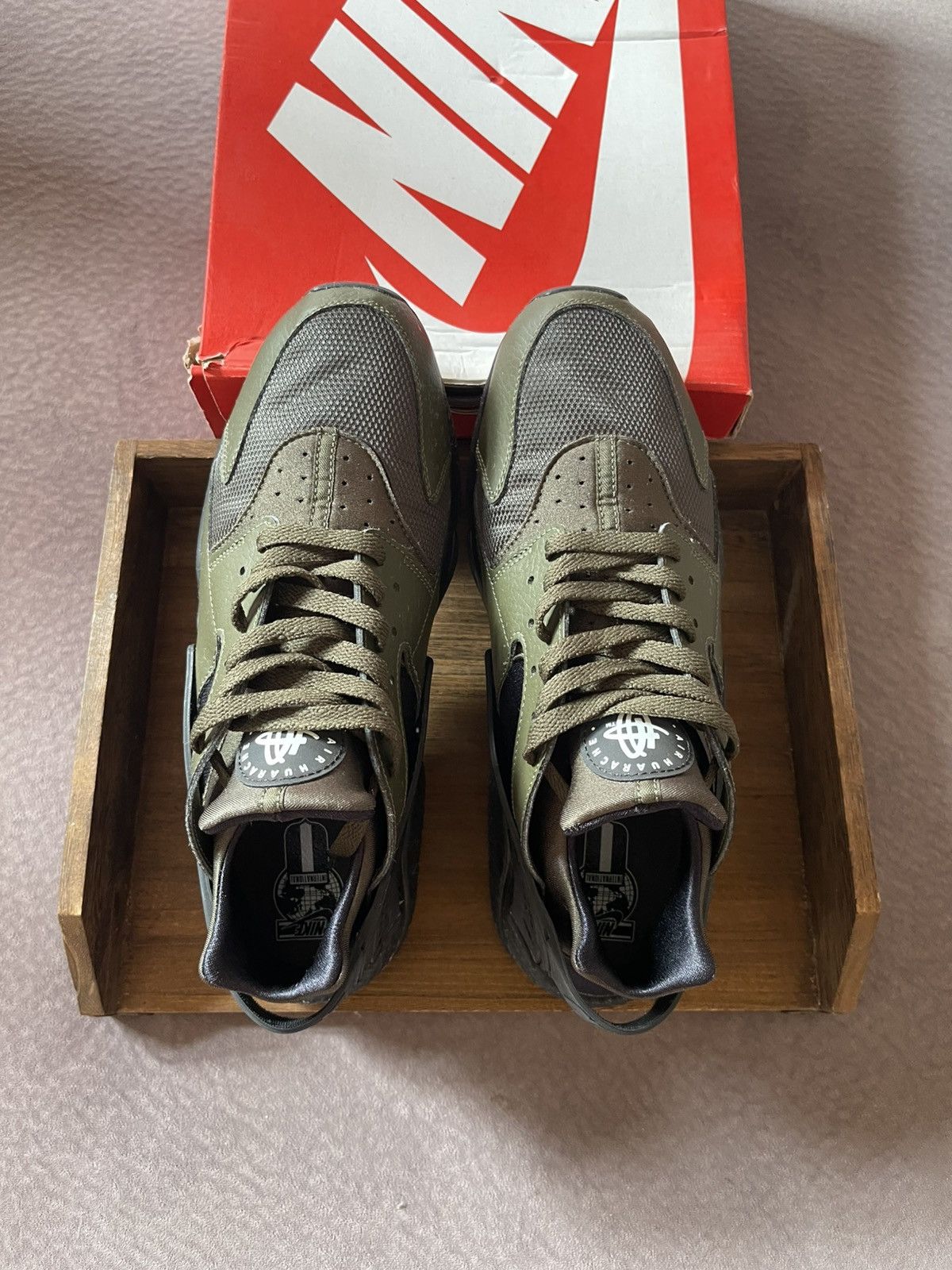 Nike Nike Air Huarache Olive/Black Size US 12 / EU 45 - 7 Thumbnail