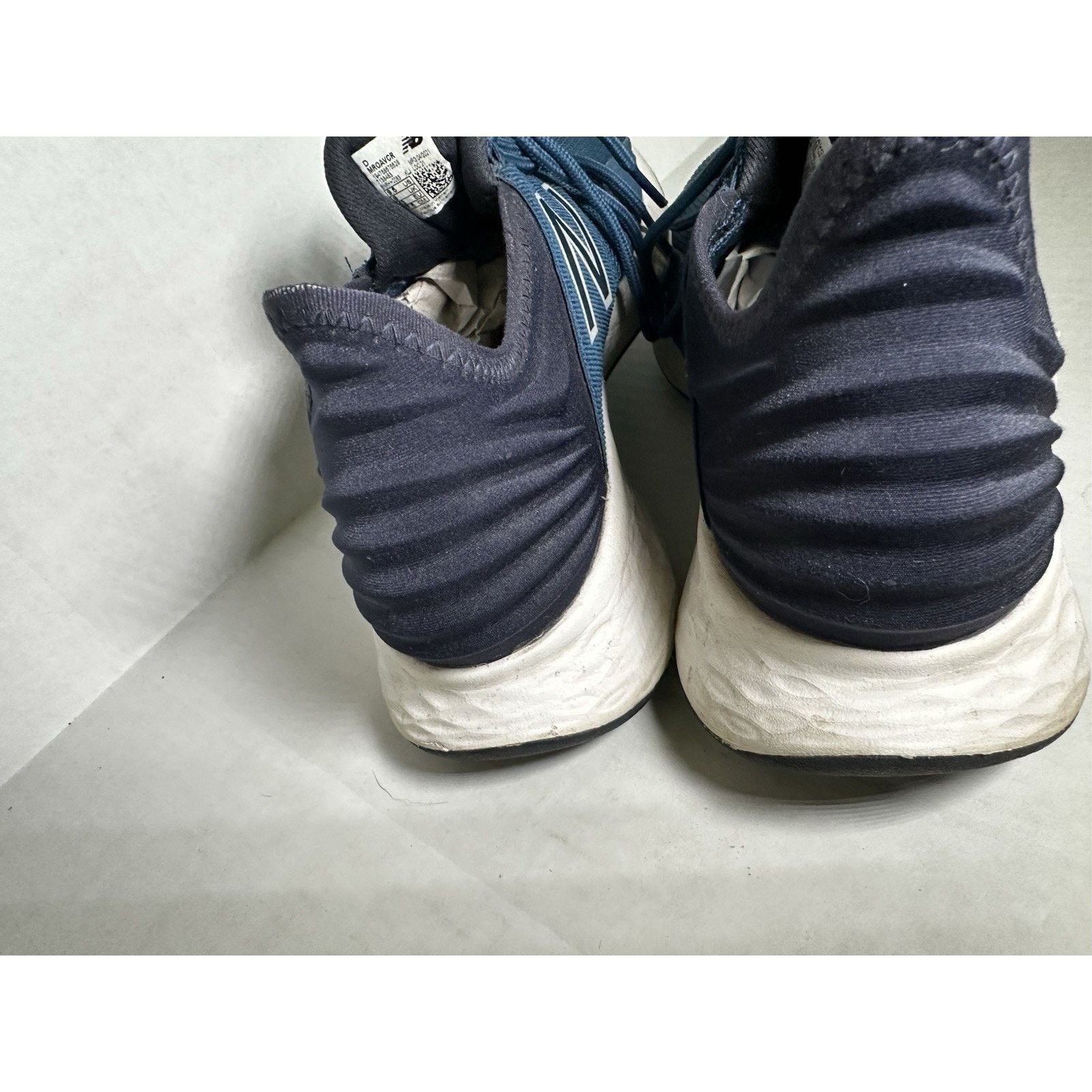 New Balance New Balance Roav MROAVCR Sz 9.5 Blue Running Shoe Sneaker Size US 9.5 / IT 39.5 - 9 Thumbnail